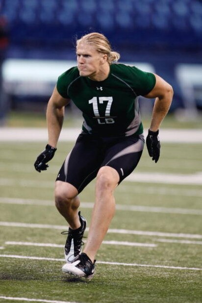 INDIANAPOLIS, IN - FEBRUARY 23:  Linebacker Clay Matthews of USC runs during the NFL Scouting Combine presented by Under Armour at Lucas Oil Stadium on February 23, 2009 in Indianapolis, Indiana. (Photo by Scott Boehm/Getty Images)