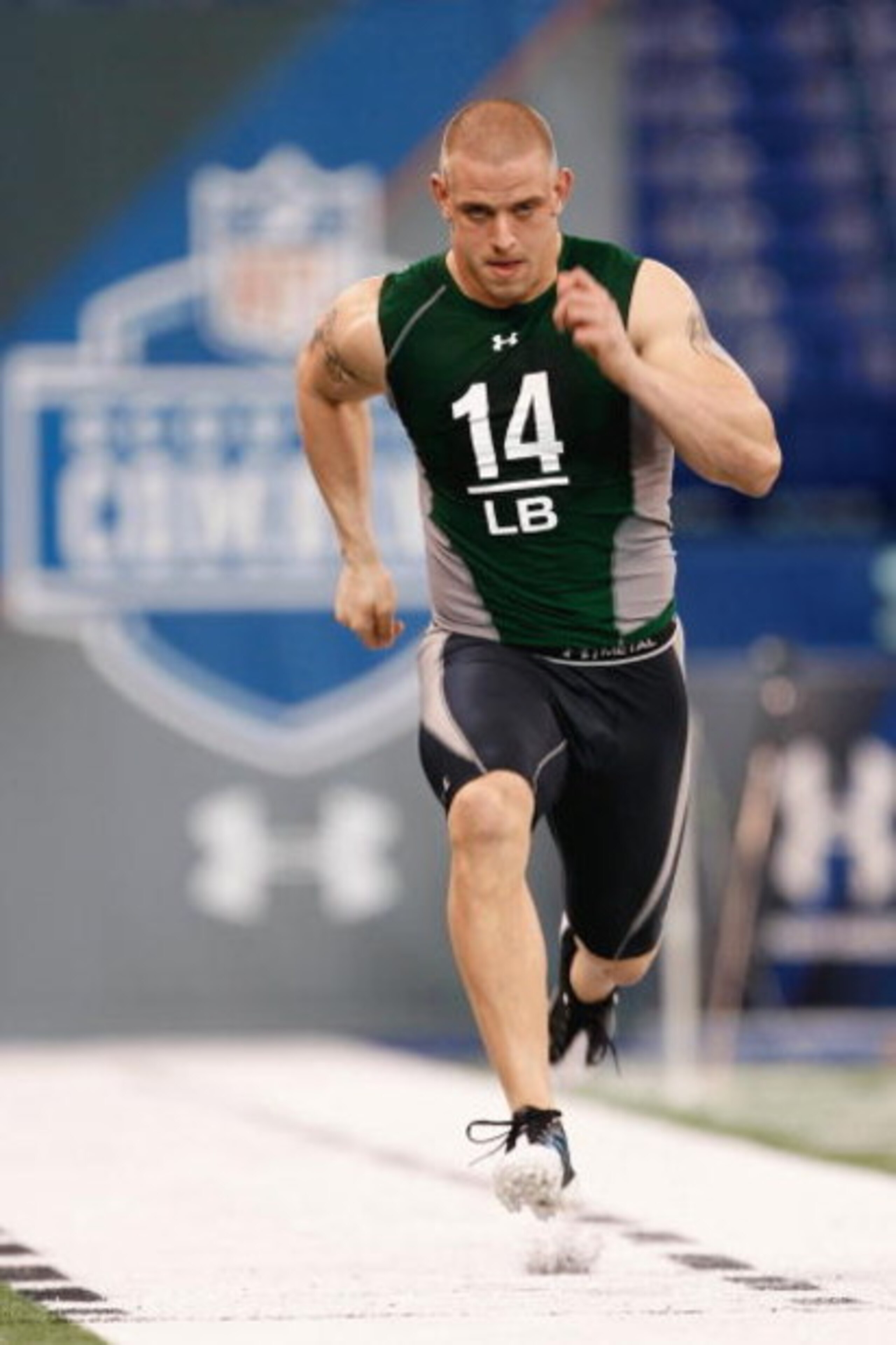 INDIANAPOLIS, IN - FEBRUARY 23: Linebacker James Laurinaitis of Ohio State runs the 40 yard dash during the NFL Scouting Combine presented by Under Armour at Lucas Oil Stadium on February 23, 2009 in Indianapolis, Indiana. (Photo by Scott Boehm/Getty Ima INDIANAPOLIS, IN - FEBRUARY 23: Linebacker James Laurinaitis of Ohio State runs the 40 yard dash during the NFL Scouting Combine presented by Under Armour at Lucas Oil Stadium on February 23, 2009 in Indianapolis, Indiana. (Photo by Scott Boehm/Getty Ima