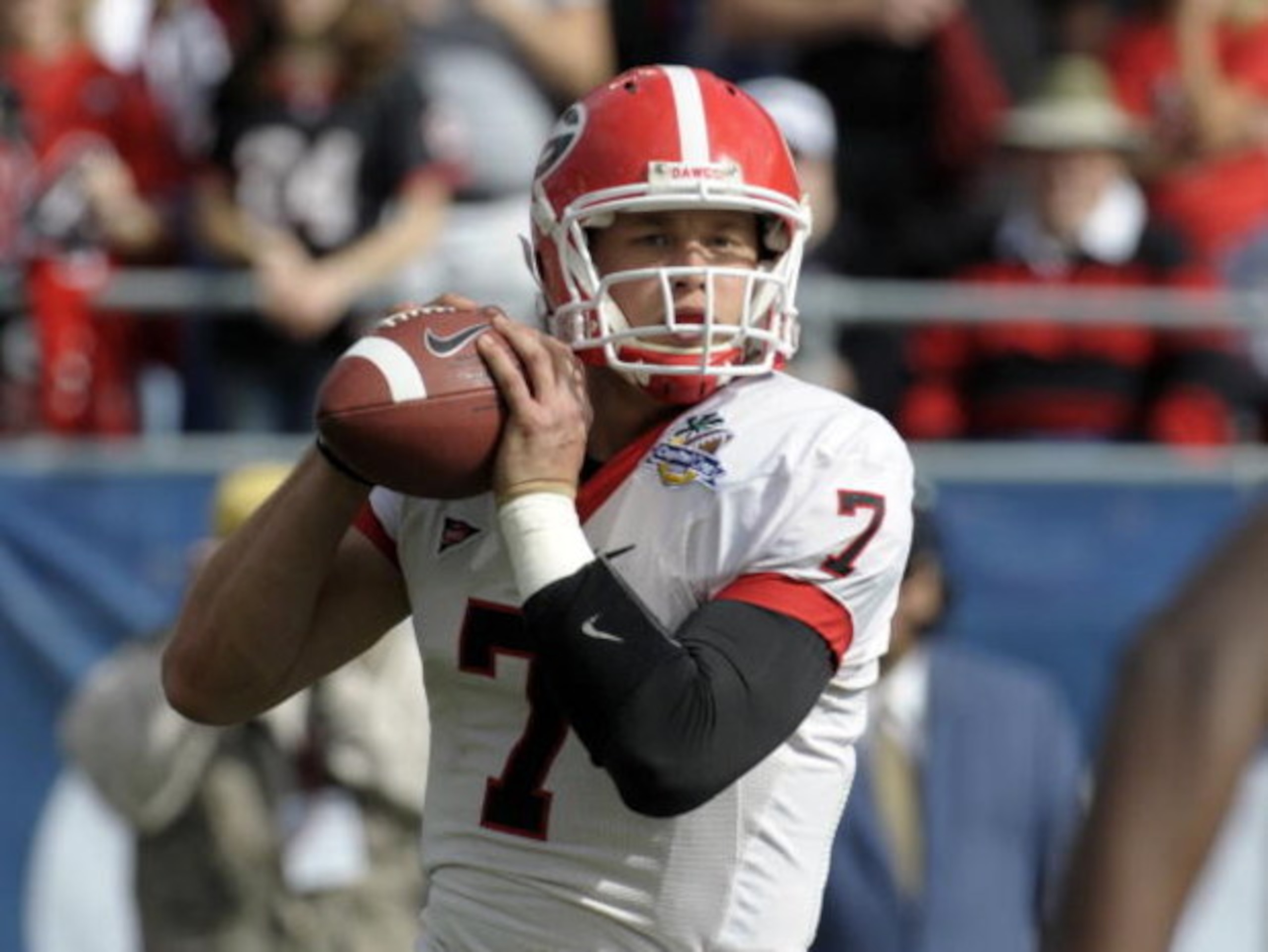 ORLANDO, FL - JANUARY 1: Quarterback Matthew Stafford #7 of the University of Georgia sets to pass against the Michigan State Spartans at the 2009 Capital One Bowl at the Citrus Bowl on January 1, 2009 in Orlando, Florida.  (Photo by Al Messerschmidt/Gett