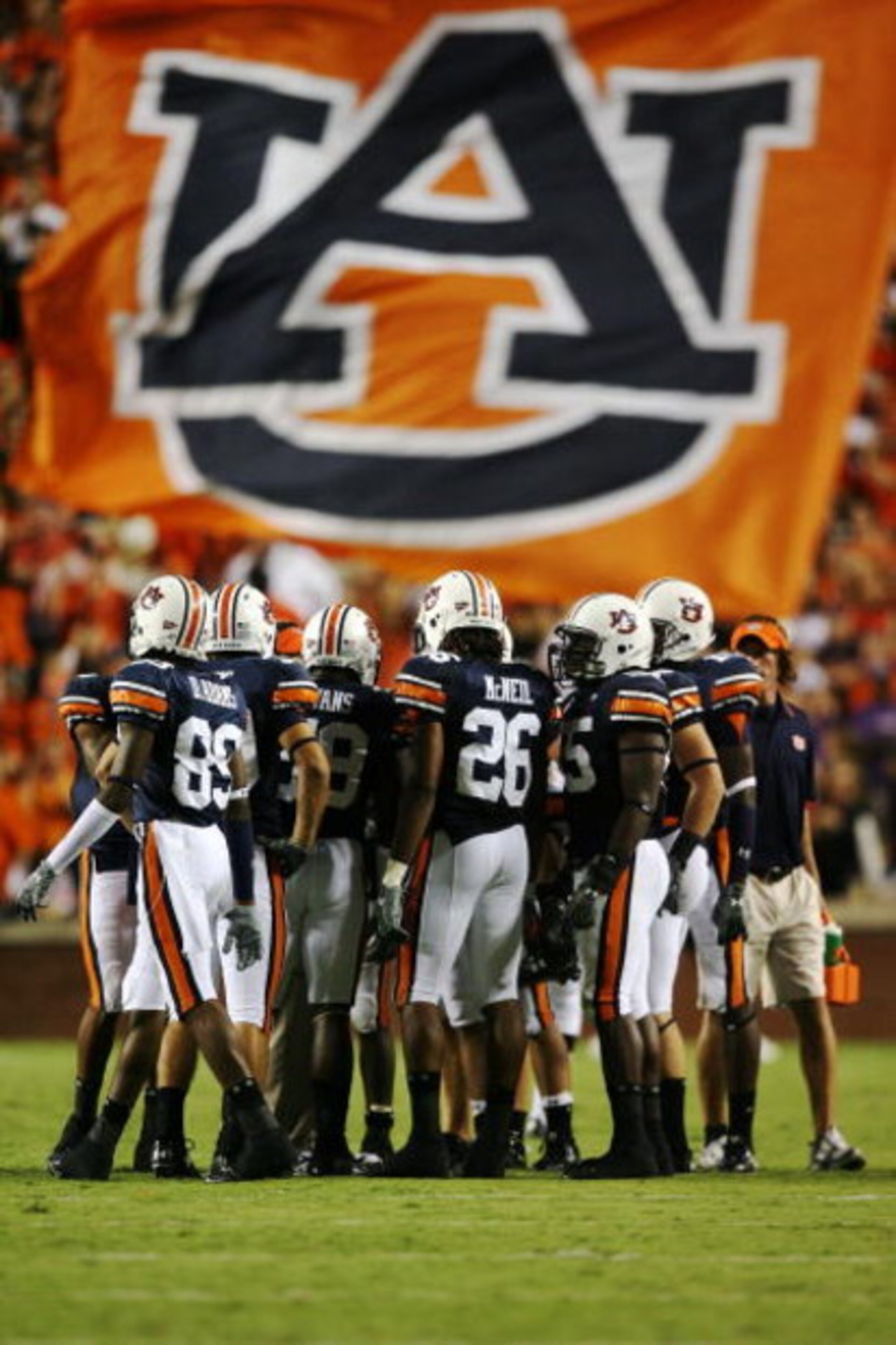 AUBURN, AL - SEPTEMBER 20:  The special teams unit of the Auburn Tigers prepare for a kick-off after the offense scored against the LSU Tigers at Jordan-Hare Stadium on September 20, 2008 in Auburn, Alabama. LSU defeated Auburn 26-21.  (Photo by Doug Benc