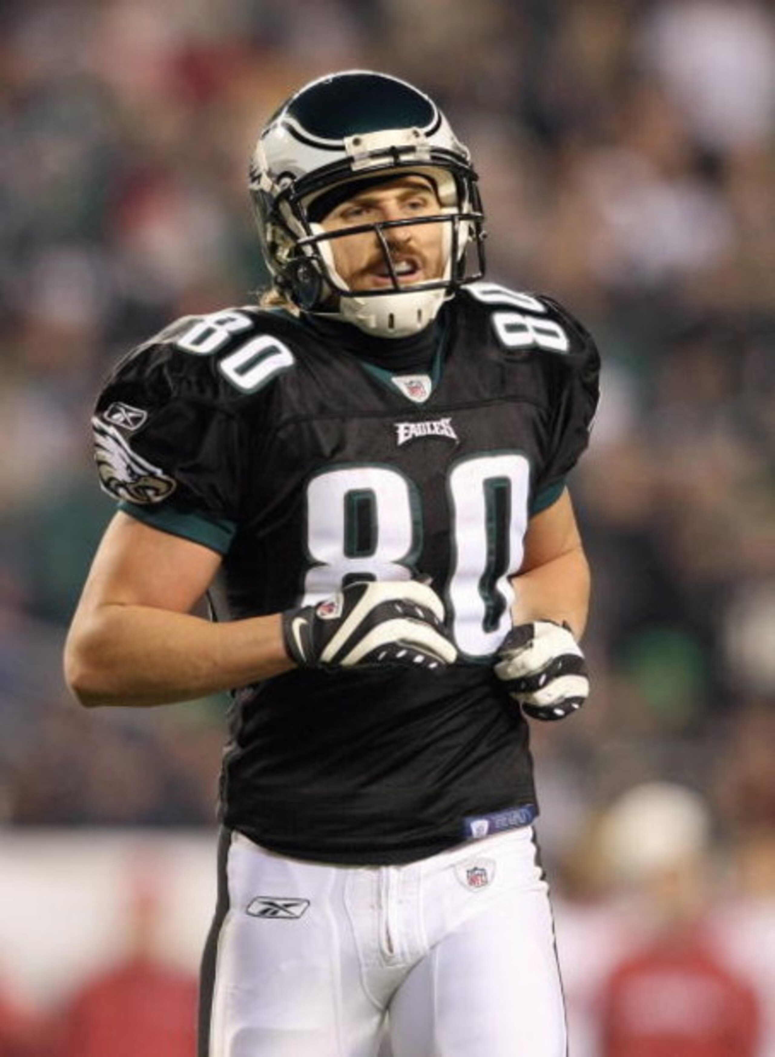 PHILADELPHIA - NOVEMBER 27:  Kevin Curtis #80 of the Philadelphia Eagles jogs on the field during the game against the Arizona Cardinals at Lincoln Financial Field on November 27, 2008 in Philadelphia, Pennsylvania. (Photo by: Nick Laham/Getty Images)