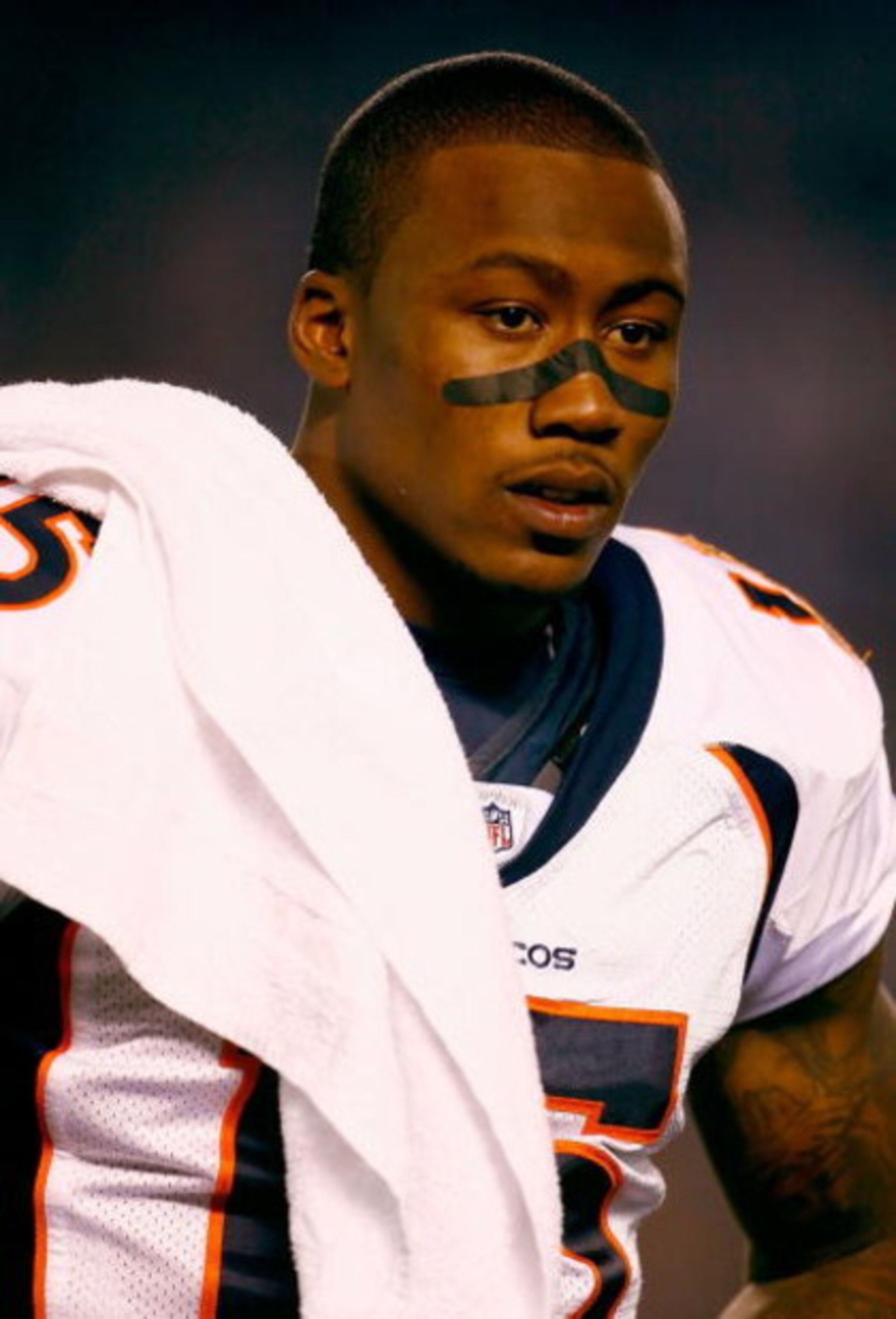 SAN DIEGO - DECEMBER 28:  Brandon Marshall #15 of the Denver Broncos before the NFL game against the San Diego Chargers at Qualcomm Stadium on December 28, 2008 in San Diego, California. The Chargers defeated the Broncos 52--21.  (Photo by Jeff Gross/Gett
