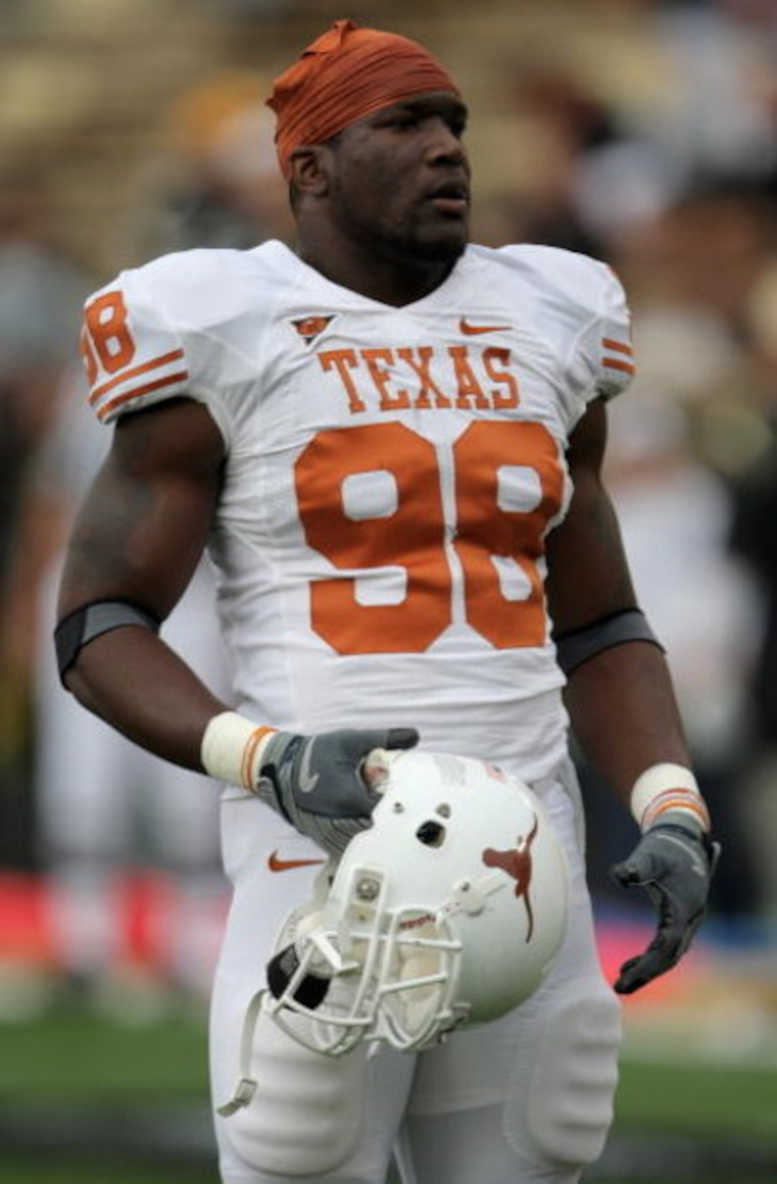 BOULDER, CO - OCTOBER 04:  Brian Orakpo #98 of the Texas Longhorns warms up prior to facing the Colorado Buffaloes at Folsom Field on October 4, 2008 in Boulder, Colorado. Texas defeated Colorado 38-14.  (Photo by Doug Pensinger/Getty Images)