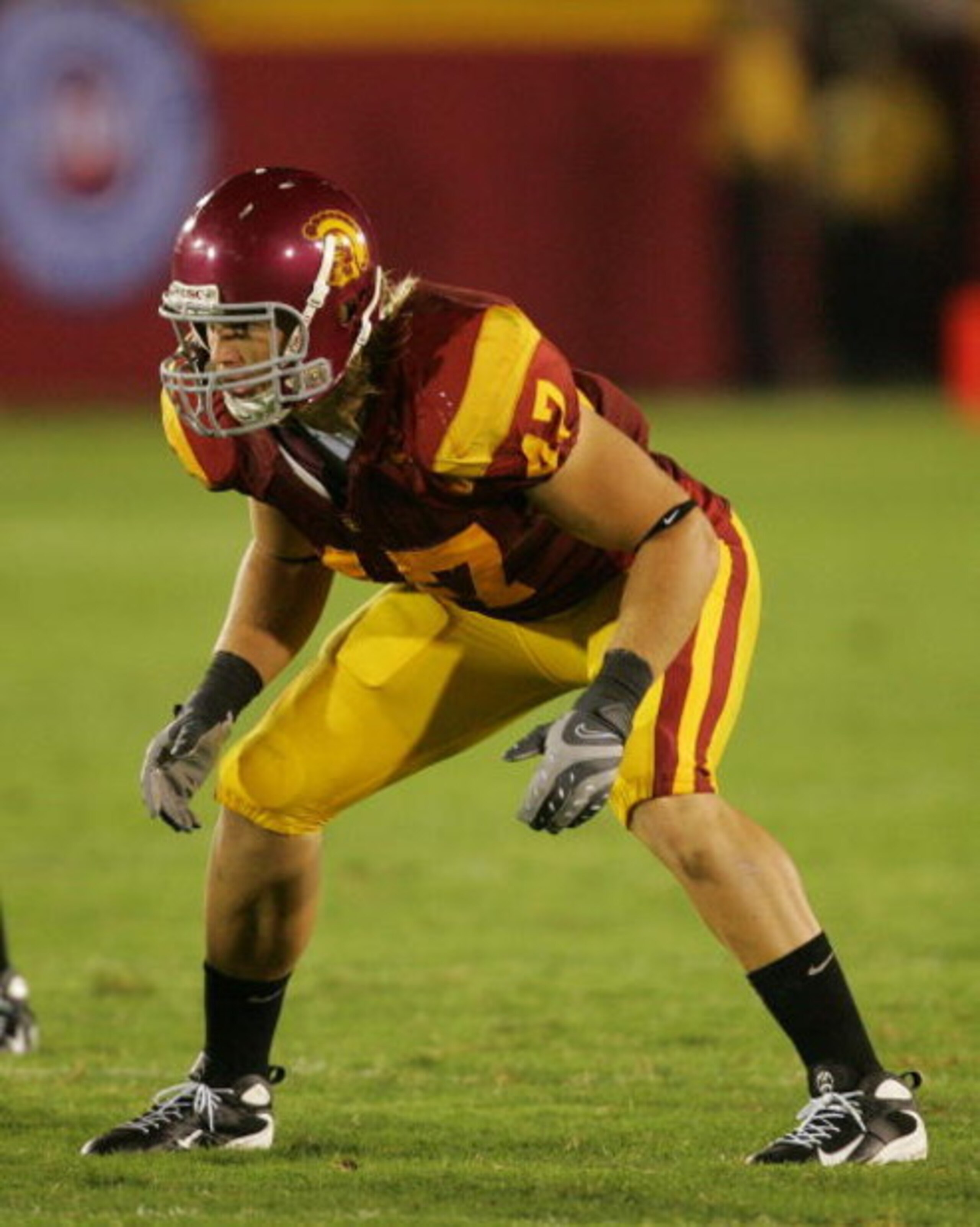 LOS ANGELES - SEPTEMBER 1:  USC linebacker Clay Matthews #47 awaits the snap of the football against the Idaho Vandals at the Los Angeles Memorial Coliseum on September 1, 2007 in Los Angeles, California. The top-ranked Trojans won 38-10. (Photo by Kevin 