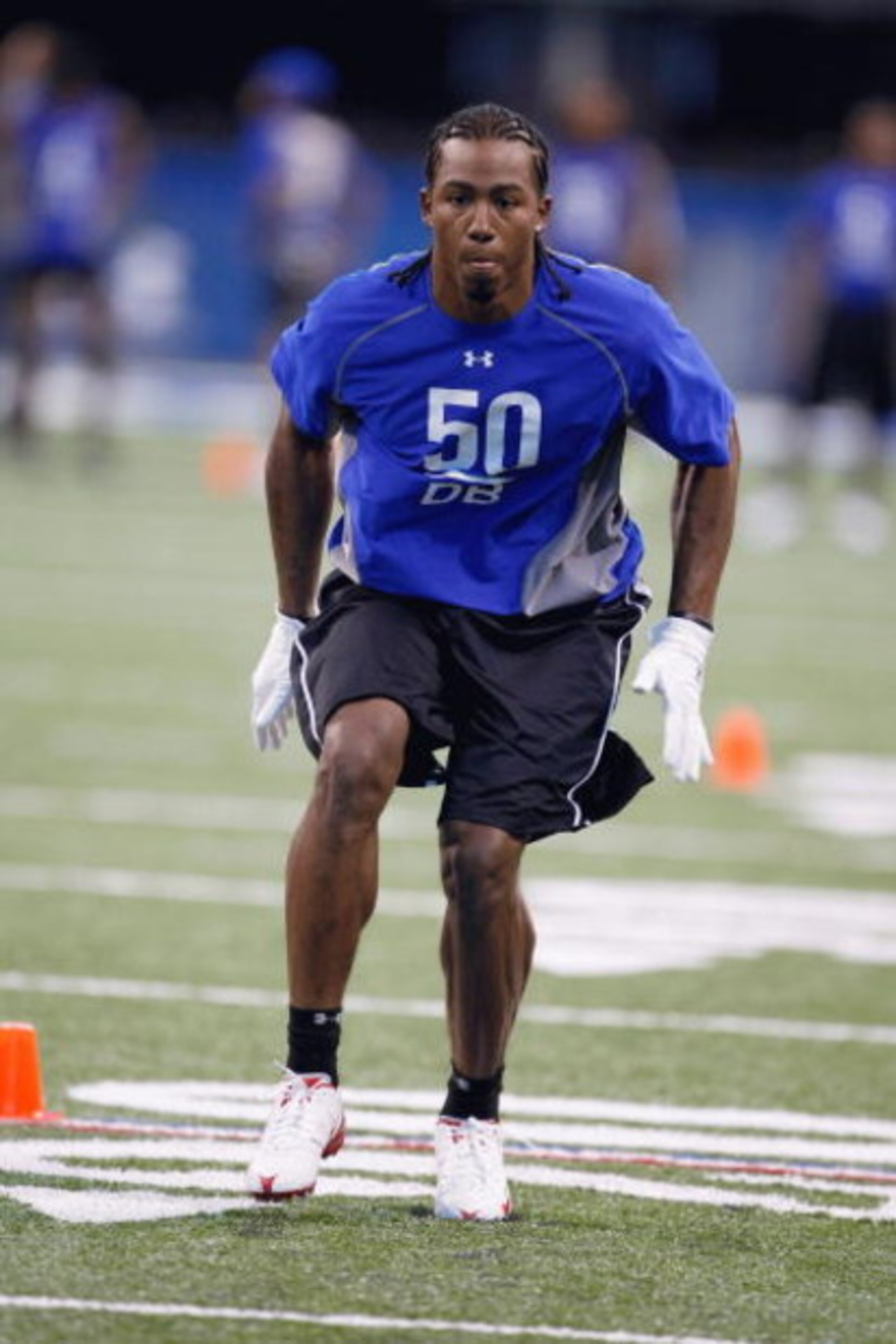 INDIANAPOLIS, IN - FEBRUARY 24: Defensive back Sean Smith of Utah runs in practice drills during the NFL Scouting Combine presented by Under Armour at Lucas Oil Stadium on February 24, 2009 in Indianapolis, Indiana. (Photo by Scott Boehm/Getty Images) INDIANAPOLIS, IN - FEBRUARY 24: Defensive back Sean Smith of Utah runs in practice drills during the NFL Scouting Combine presented by Under Armour at Lucas Oil Stadium on February 24, 2009 in Indianapolis, Indiana. (Photo by Scott Boehm/Getty Images)