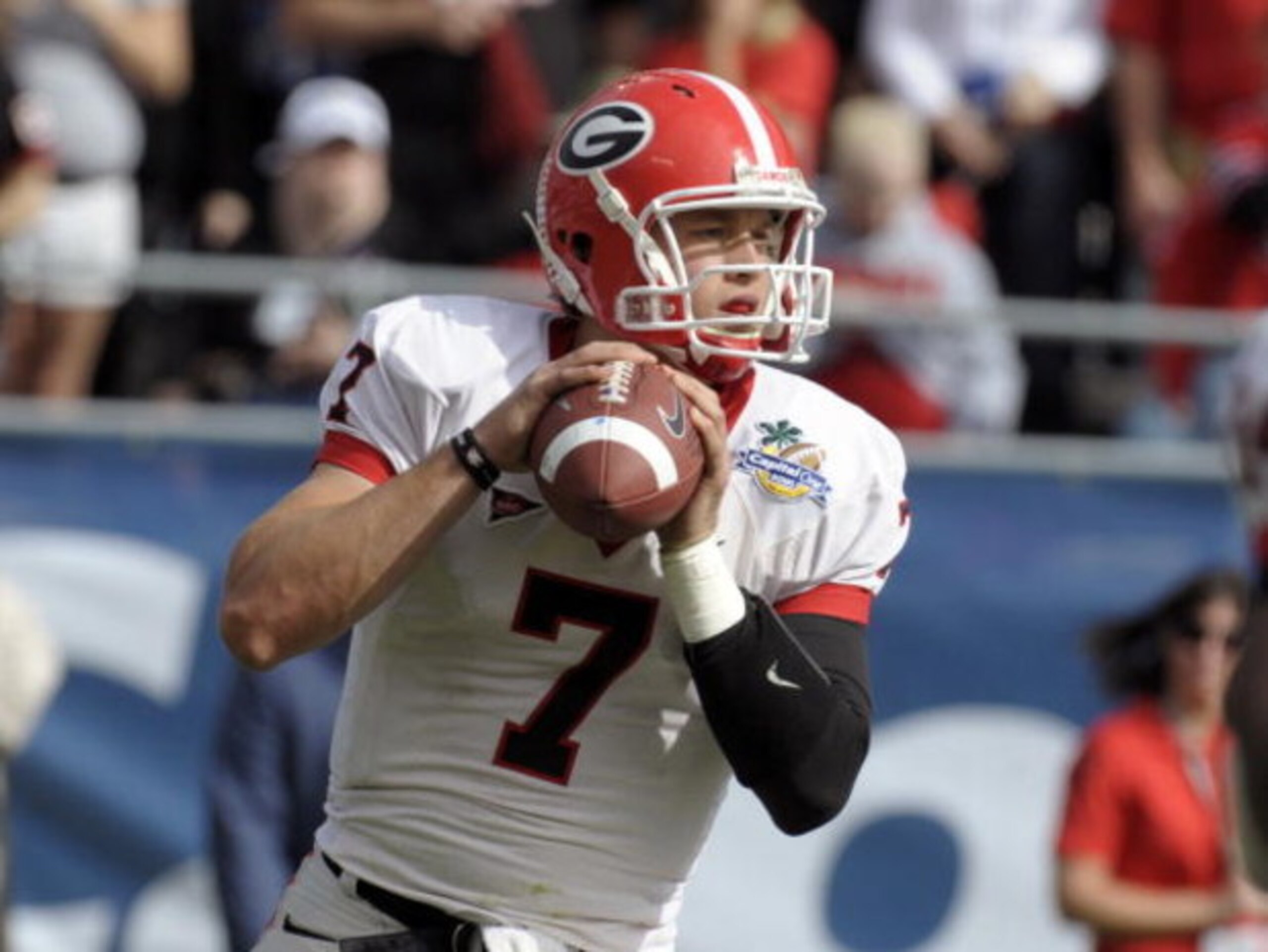 ORLANDO, FL - JANUARY 1: Quarterback Matthew Stafford #7 of the University of Georgia sets to pass against the Michigan State Spartans at the 2009 Capital One Bowl at the Citrus Bowl on January 1, 2009 in Orlando, Florida. (Photo by Al Messerschmidt/Gett ORLANDO, FL - JANUARY 1: Quarterback Matthew Stafford #7 of the University of Georgia sets to pass against the Michigan State Spartans at the 2009 Capital One Bowl at the Citrus Bowl on January 1, 2009 in Orlando, Florida. (Photo by Al Messerschmidt/Gett