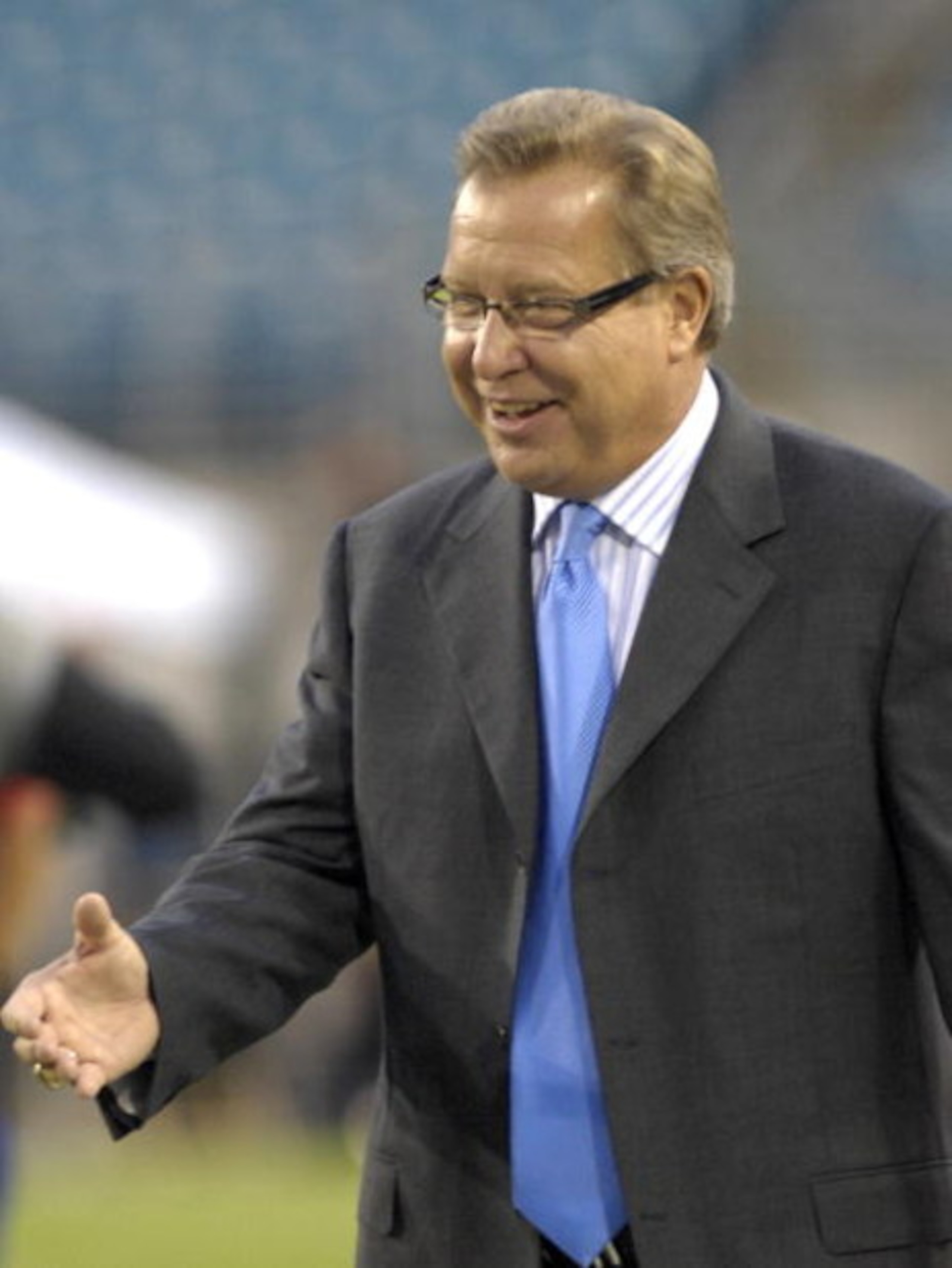 JACKSONVILLE, FL - OCTOBER 22: ESPN analyst Ron Jaworski checks the sidelines as the Jacksonville Jaguars host the Indianapolis Colts at the Jacksonville Municipal Stadium on October 22, 2007 in Jacksonville, Florida.  The Colts won 29 - 7. (Photo by Al M