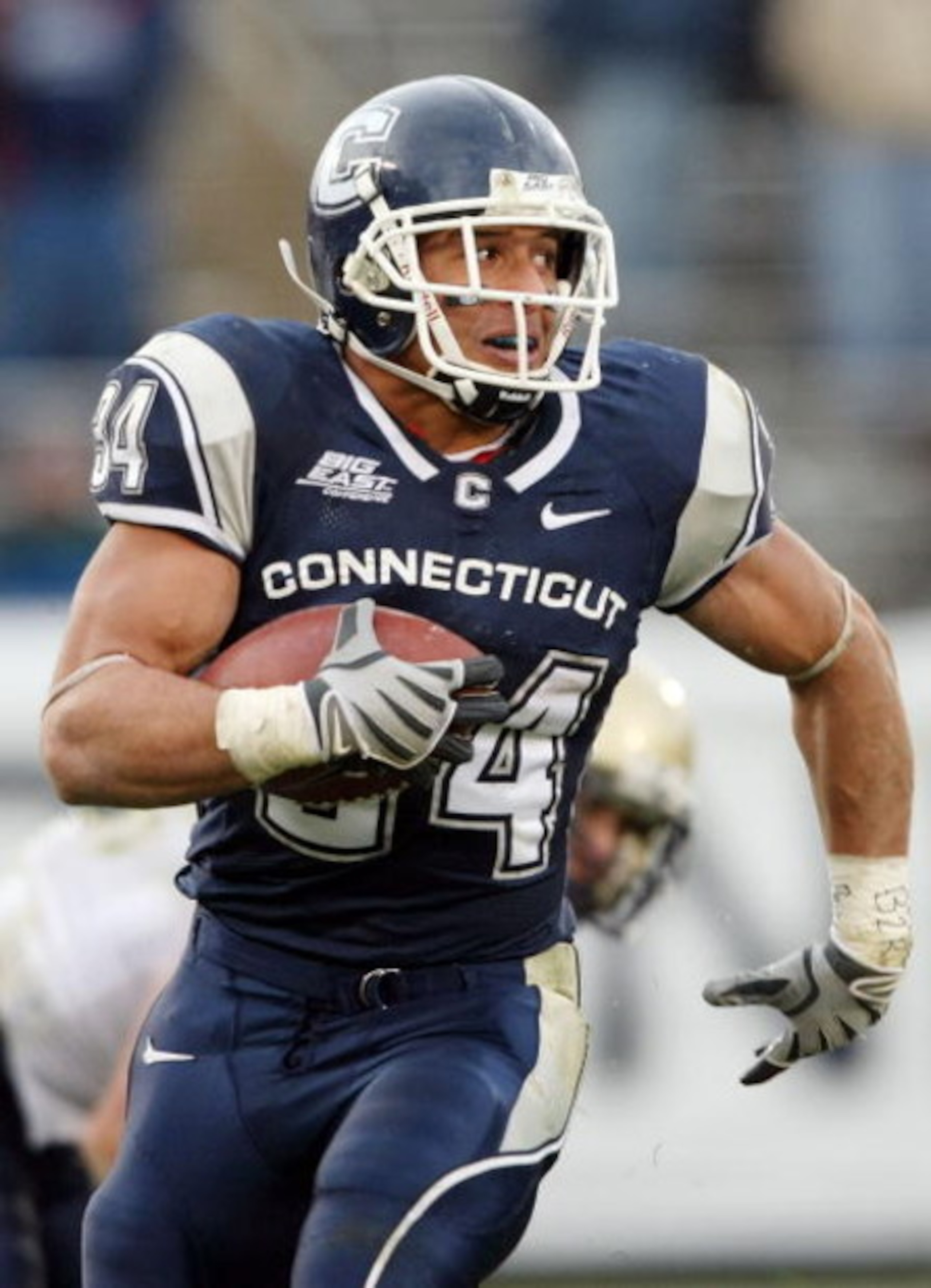 EAST HARTFORD, CT - DECEMBER 06: Donald Brown #34 of the Connecticut Huskies carries the ball in the second half against the Pittsburgh Panthers on December 6, 2008 at Rentschler Field in East Hartford, Connecticut. The Panthers defeated the Huskies 34-1 EAST HARTFORD, CT - DECEMBER 06: Donald Brown #34 of the Connecticut Huskies carries the ball in the second half against the Pittsburgh Panthers on December 6, 2008 at Rentschler Field in East Hartford, Connecticut. The Panthers defeated the Huskies 34-1