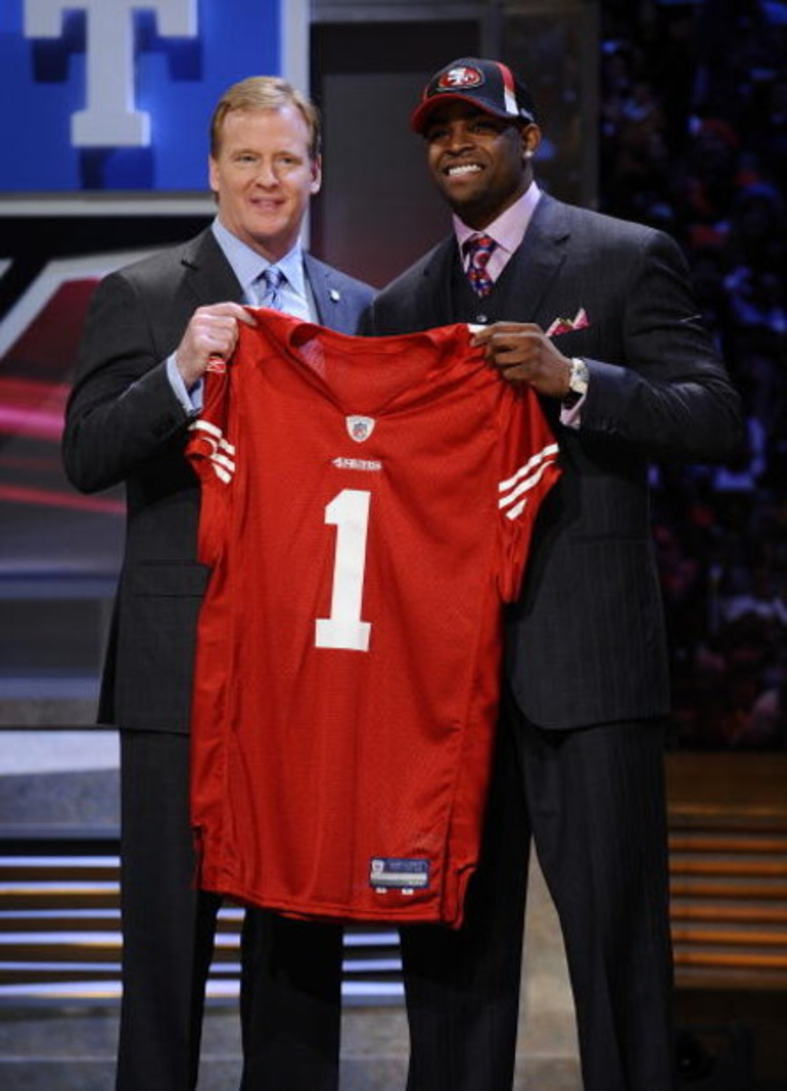 NEW YORK - APRIL 25: NFL Commissioner Roger Goodell poses with with San Francisco 49ers #10 draft pick Michael Crabtree at Radio City Music Hall for the 2009 NFL Draft on April 25, 2009 in New York City (Photo by Jeff Zelevansky/Getty Images) NEW YORK - APRIL 25: NFL Commissioner Roger Goodell poses with with San Francisco 49ers #10 draft pick Michael Crabtree at Radio City Music Hall for the 2009 NFL Draft on April 25, 2009 in New York City (Photo by Jeff Zelevansky/Getty Images)