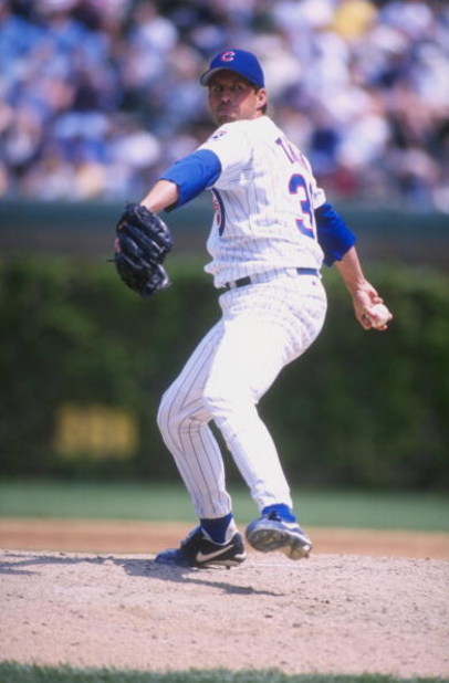9 May 1998:  Pitcher Kevin Tapani of the Chicago Cubs in action during a game against the San Francisco Giants at Wrigley Field in Chicago, Illinois. The Giants defeated the Cubs 5-1. Mandatory Credit: Jonathan Daniel  /Allsport