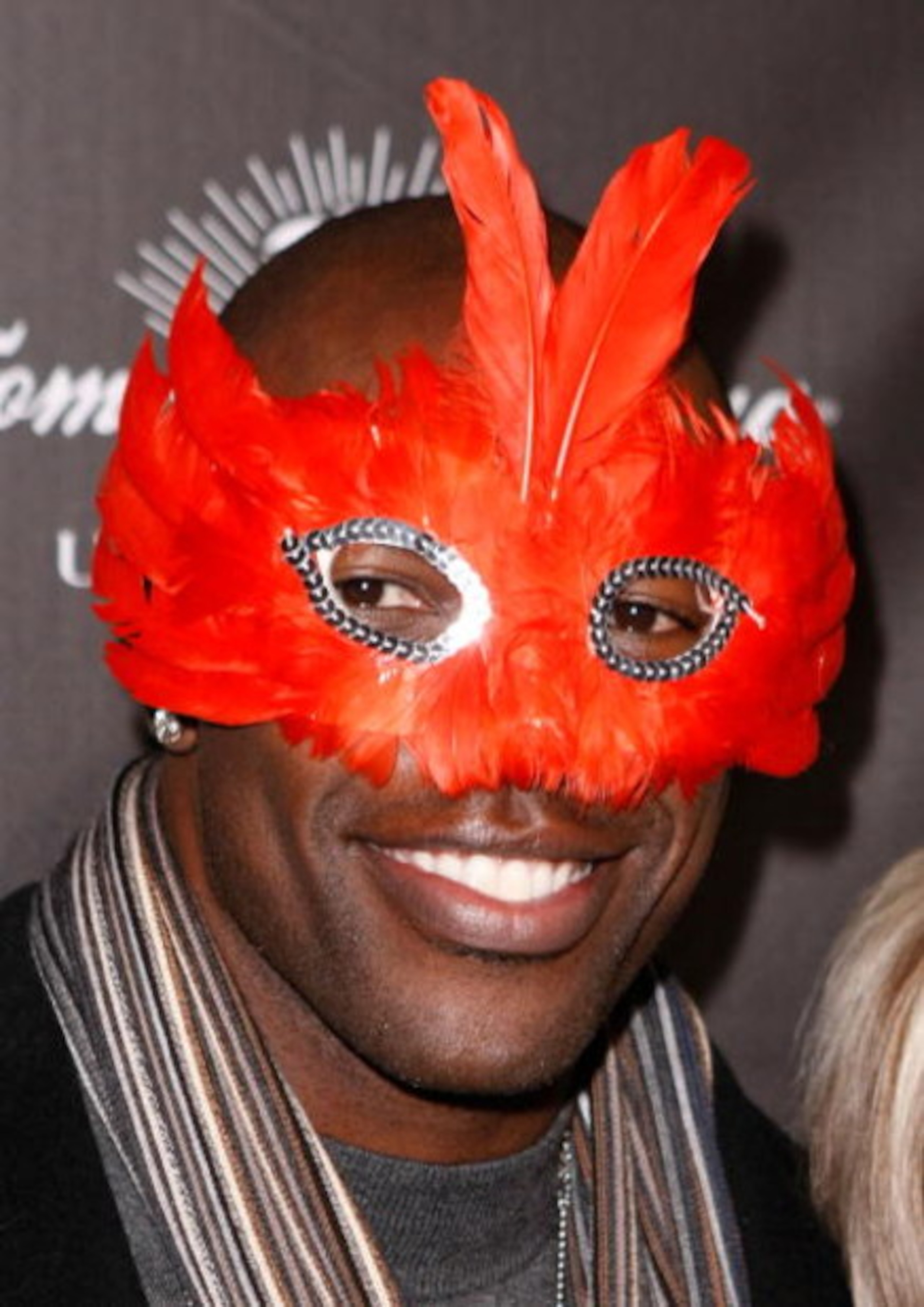 PARK CITY, UT - JANUARY 17:  NFL player Terrell Owens attends the 'AXE Fix Club' held during the 2009 Sundance Film Festival and celebrating the new line of AXE body washes and sprays on January 17, 2009 in Park City, Utah.  (Photo by Michael Buckner/Gett