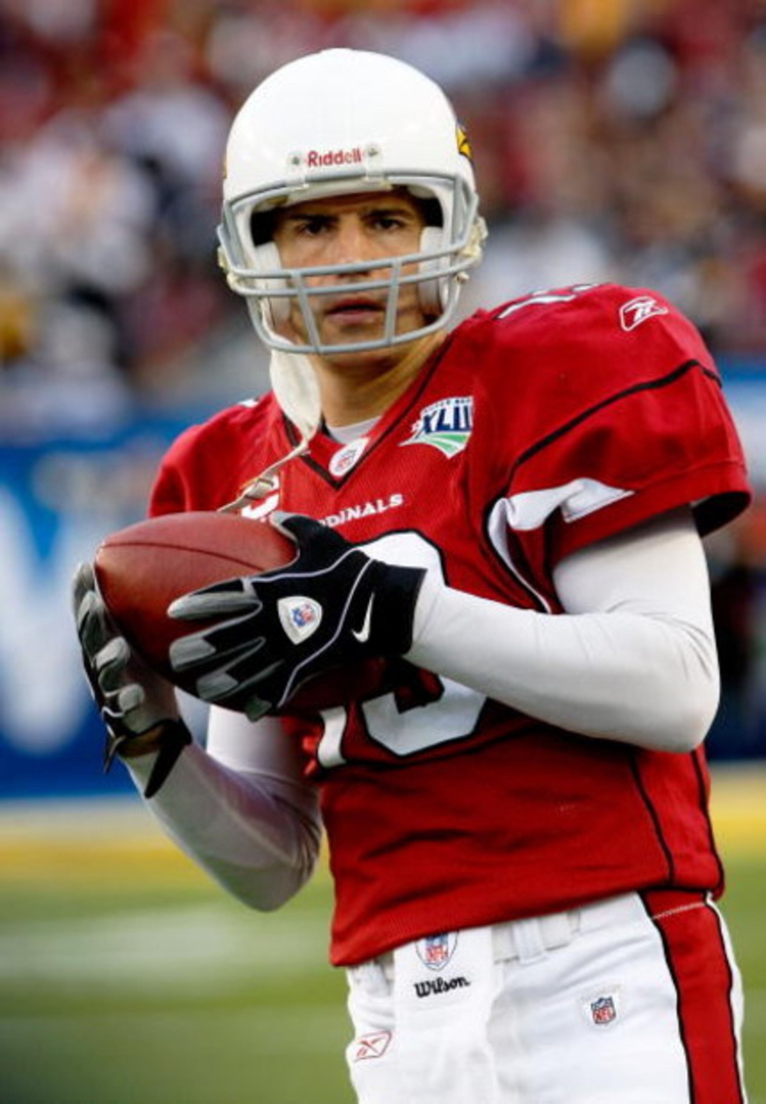 TAMPA, FL - FEBRUARY 01:  Kurt Warner #13 of the Arizona Cardinals warms up before Super Bowl XLIII against the Pittsburgh Steelers on February 1, 2009 at Raymond James Stadium in Tampa, Florida.  (Photo by Jamie Squire/Getty Images)