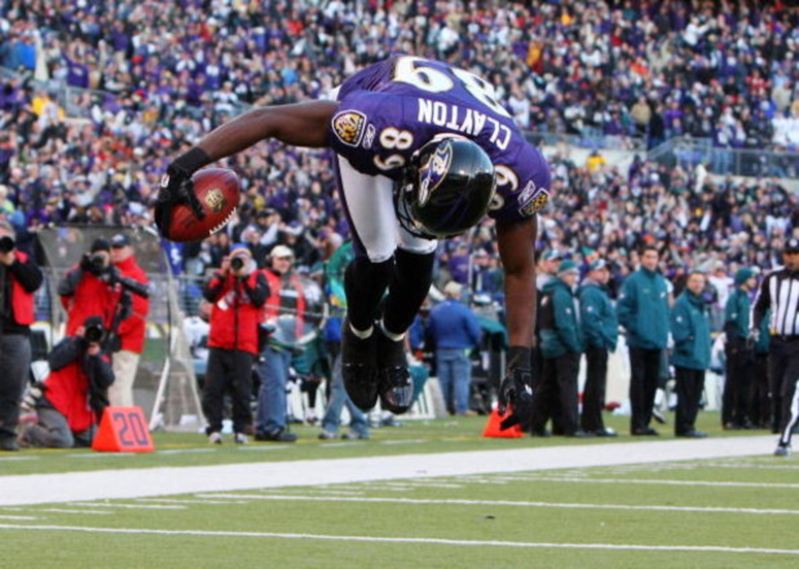 BALTIMORE - NOVEMBER 23:  Mark Clayton #89 of the Baltimore Ravens flips into the endzone for a touchdown against the Philadelphia Eagles on November 23, 2008 at M&T Bank Stadium in Baltimore, Maryland. The Ravens defeated the Eagles 36-7.  (Photo by Jim 