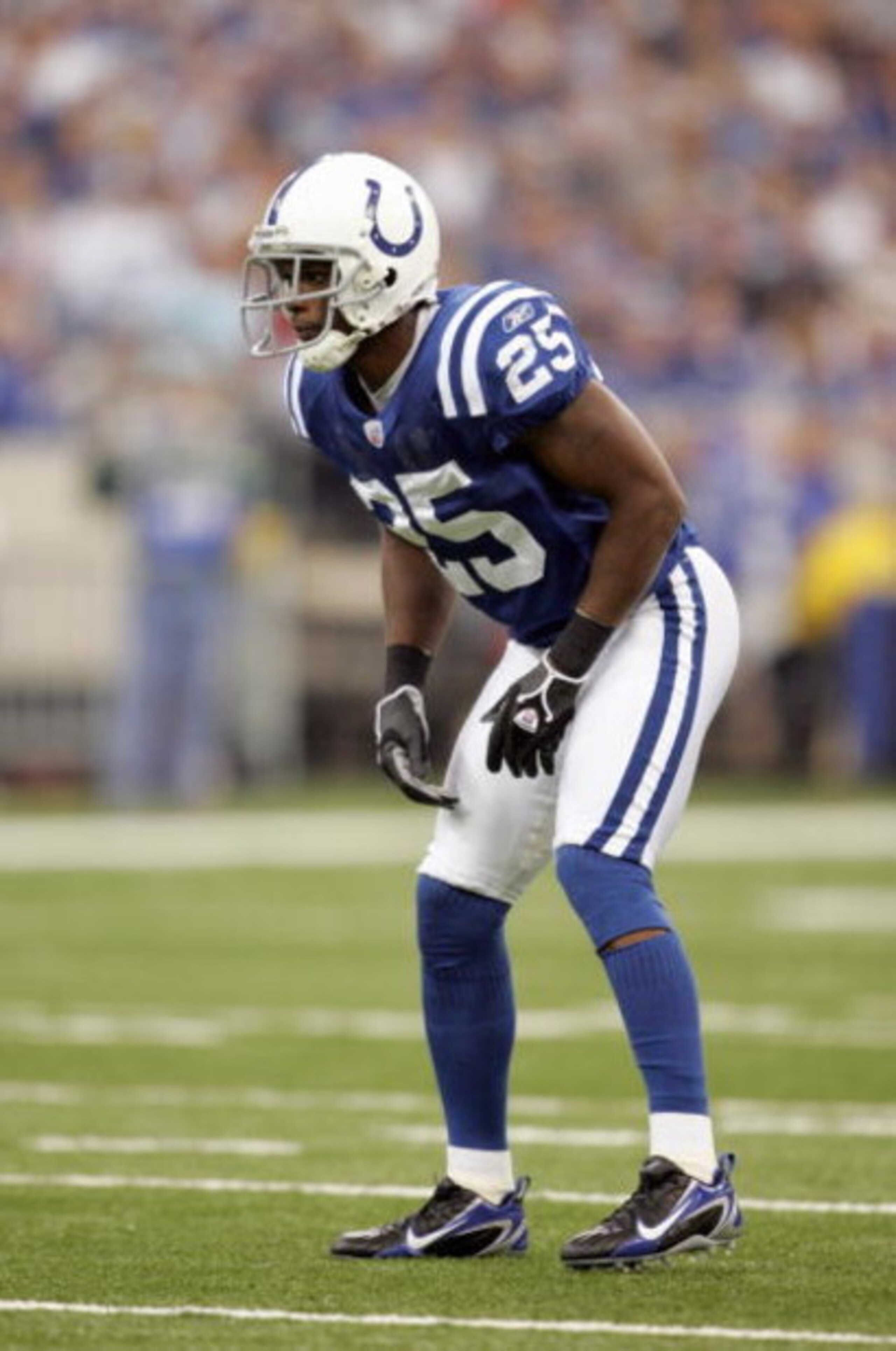 INDIANAPOLIS - OCTOBER 8:  Nick Harper #25 of the Indianapolis Colts stands on the field during the NFL game against the Tennessee Titans at the RCA Dome on October 8, 2006 in Indianapolis, Indiana. (Photo by: Andy Lyons/Getty Images)