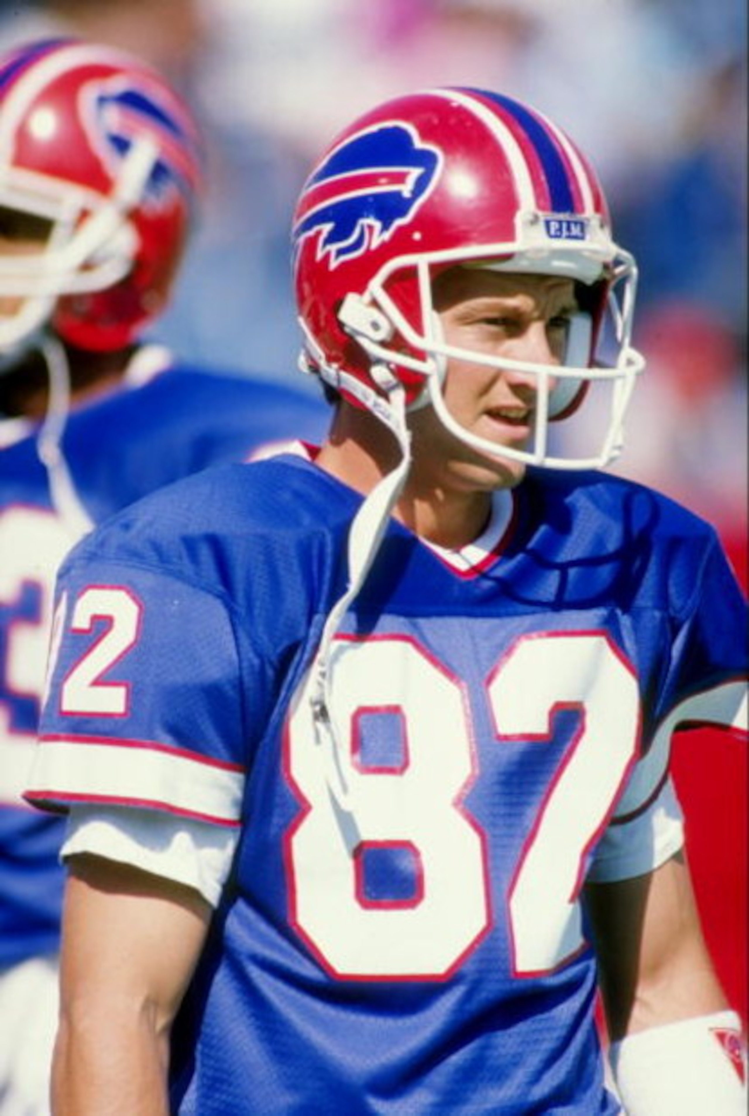 1989-1990:  Wide receiver Don Beebe of the Buffalo Bills looks on during a game against the New England Patriots at Rich Stadium in Orchard Park, New York.  The Bills won the game 31-10. Mandatory Credit: Rick Stewart  /Allsport