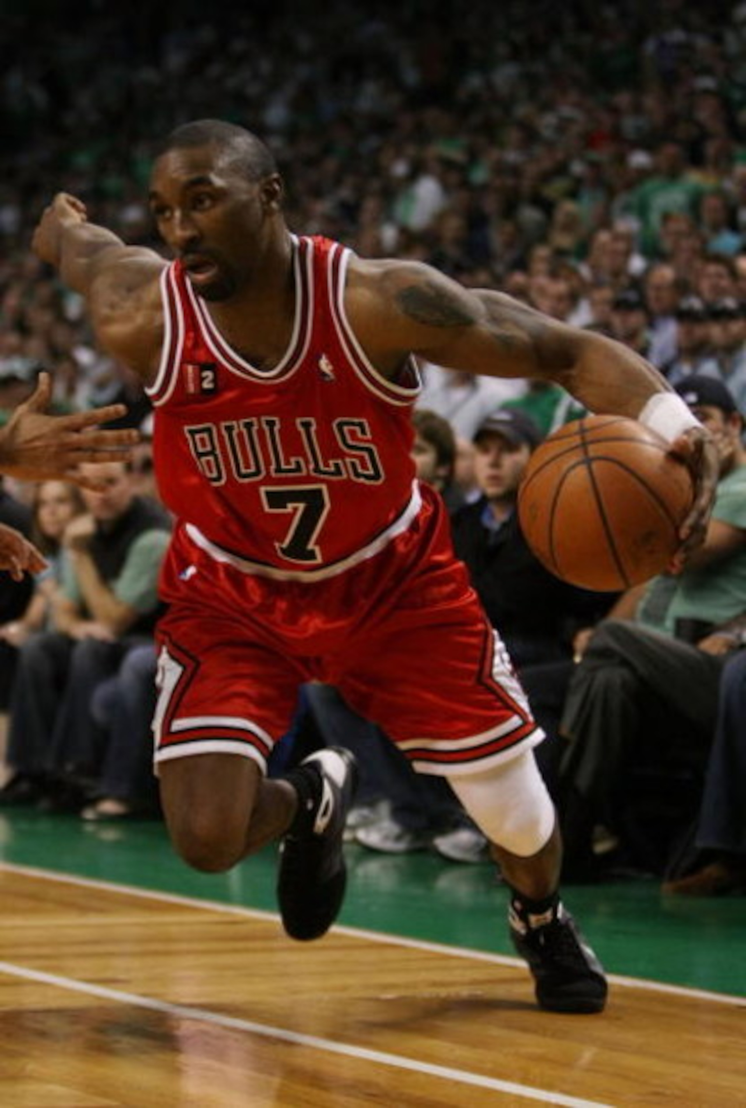 BOSTON - MAY 02:  Ben Gordon #7 of the Chicago Bulls heads for the net against the Boston Celtics in Game Seven of the Eastern Conference Quarterfinals during the 2009 NBA Playoffs at TD Banknorth Garden on May 2, 2009 in Boston, Massachusetts. The Celtic
