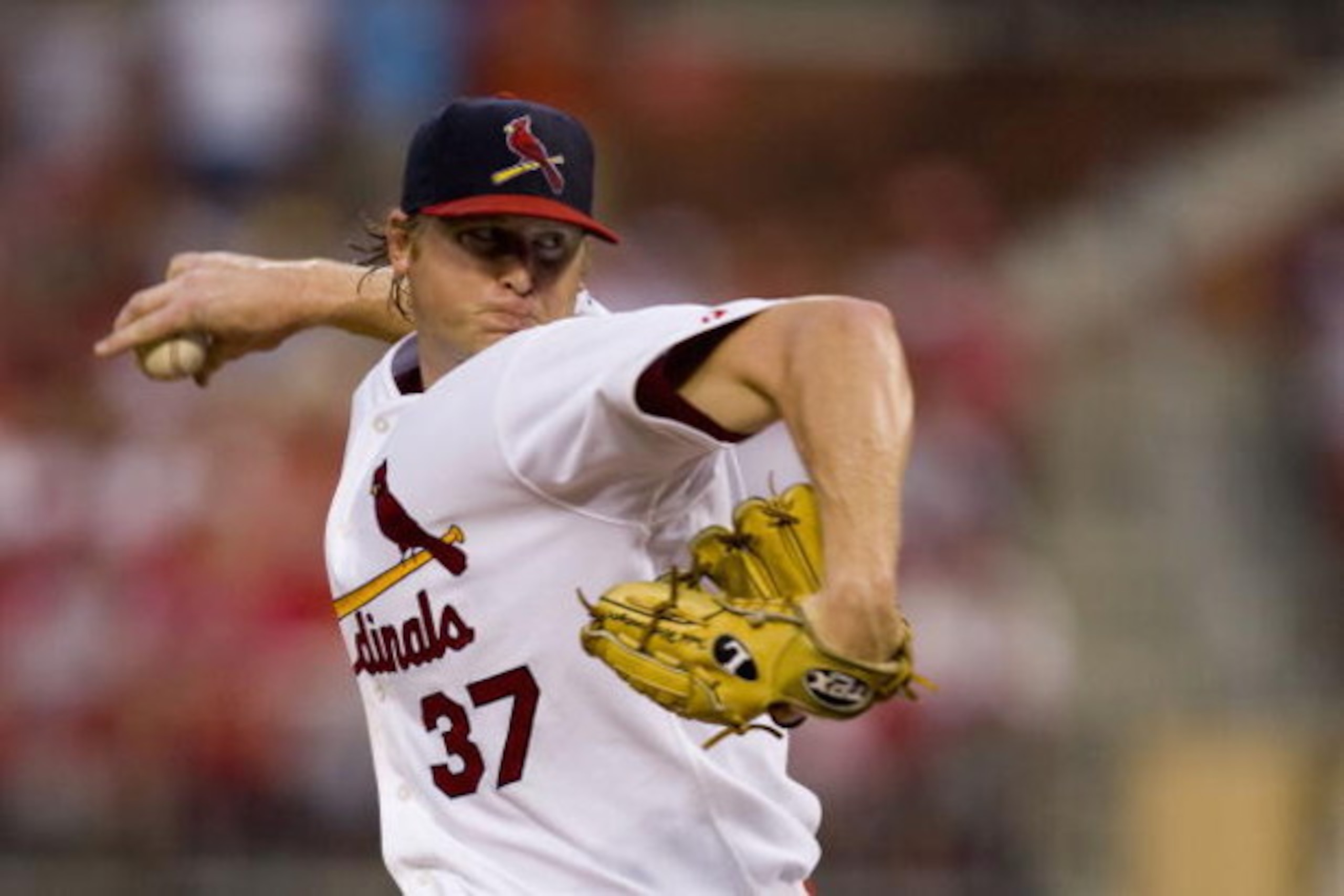 ST. LOUIS, MO - AUGUST 3: Starting pitcher Todd Wellemeyer #37 of the St. Louis Cardinals throws against the Philadelphia Phillies at Busch Stadium August 3, 2008 in St. Louis, Missouri.  (Photo by Dilip Vishwanat/Getty Images)