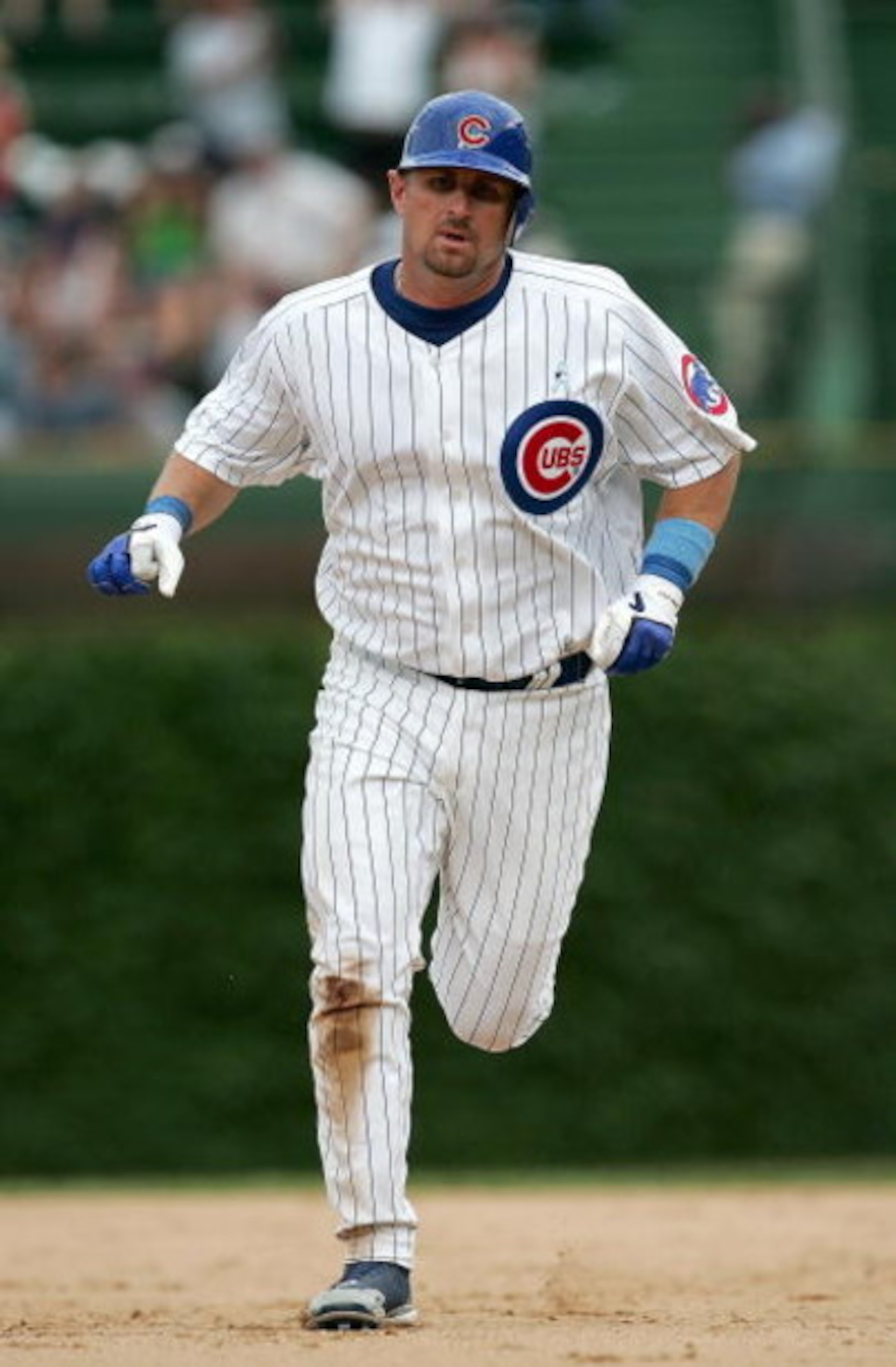 CHICAGO - JUNE 18: Phil Nevin #40 of the Chicago Cubs runs the bases after hitting a home run in the 9th inning against the Detroit Tigers on June 18, 2006 at Wrigley Field in Chicago, Illinois. The Tigers defeated the Cubs 12-3. (Photo by Jonathan Daniel