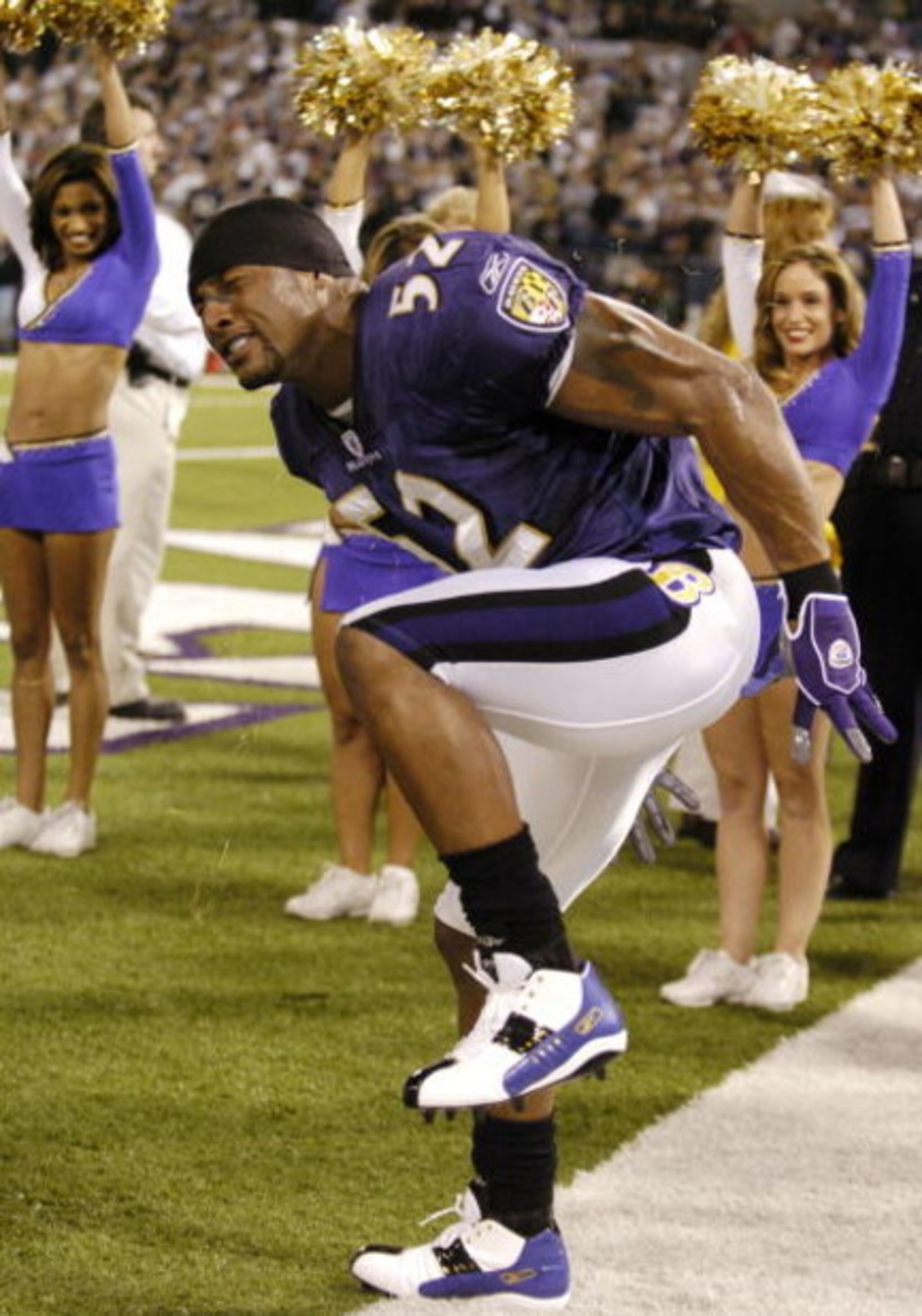 Baltimore Ravens linebacker Ray Lewis dances during pre-game introductions  October 4, 2004 on Monday Night Football at Baltimore, Maryland.  The 0 - 3 Chiefs defeated the Ravens 27 - 24.  (Photo by Al Messerschmidt/Getty Images)