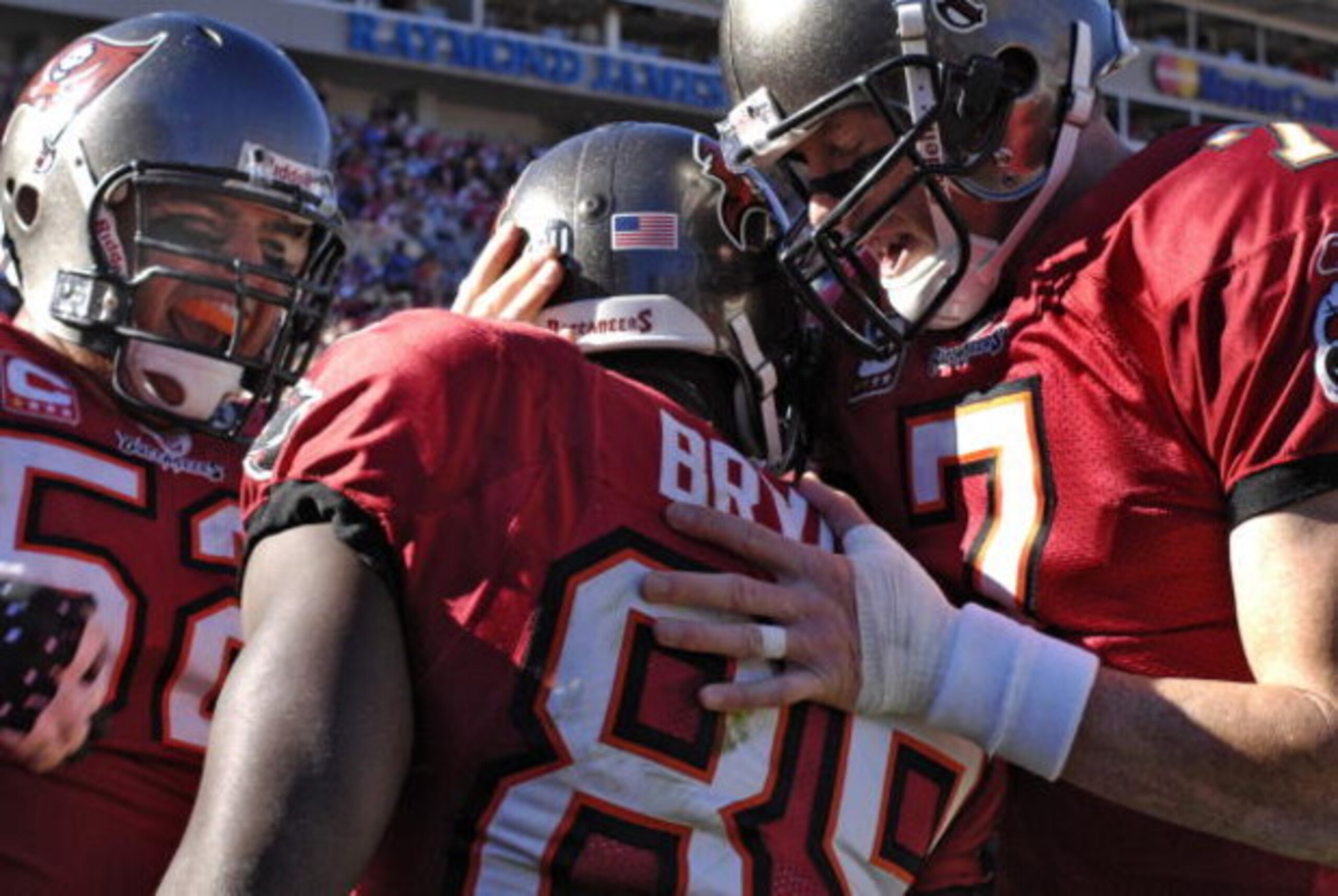 TAMPA, FL - NOVEMBER 16: Quarterback Jeff Garcia #7 of the Tampa Bay Buccaneers celebrates a touchdown with wide receiver Antonio Bryant #89 against the Minnesota Vikings at Raymond James Stadium on November 16, 2008 in Tampa, Florida.  The score was call