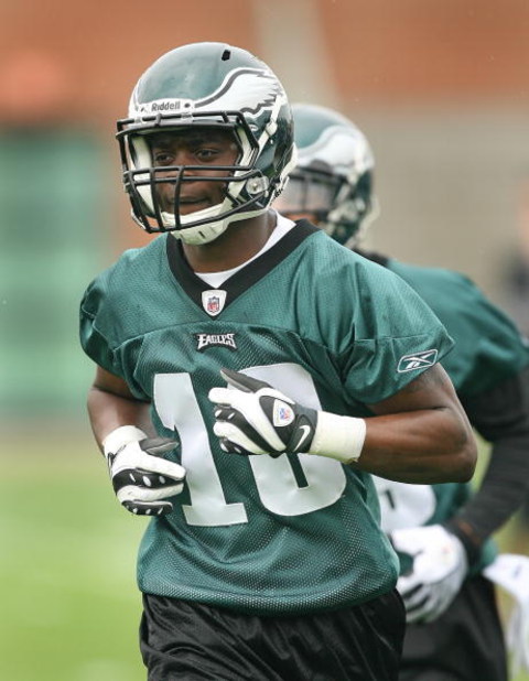 PHILADELPHIA - MAY 1: Wide receiver Jeremy Maclin #18 of the Philadelphia Eagles runs during minicamp practice at the NovaCare Complex on May 1, 2009 in Philadelphia, Pennsylvania. (Photo by Hunter Martin/Getty Images) PHILADELPHIA - MAY 1: Wide receiver Jeremy Maclin #18 of the Philadelphia Eagles runs during minicamp practice at the NovaCare Complex on May 1, 2009 in Philadelphia, Pennsylvania. (Photo by Hunter Martin/Getty Images)