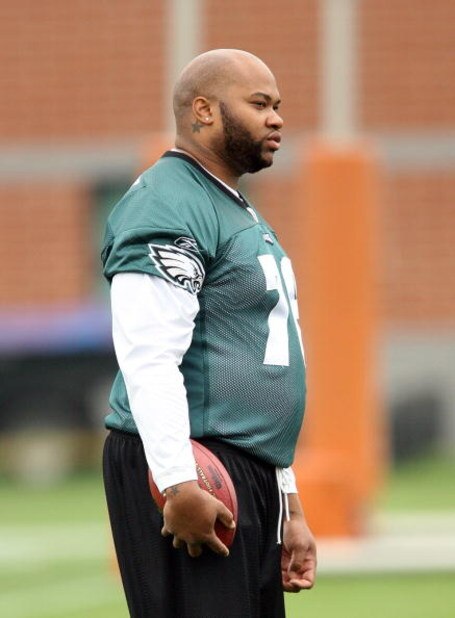 PHILADELPHIA - MAY 1: Offensive lineman Stacy Andrews #76 of the Philadelphia Eagles practices during minicamp at the NovaCare Complex on May 1, 2009 in Philadelphia, Pennsylvania. (Photo by Hunter Martin/Getty Images) PHILADELPHIA - MAY 1: Offensive lineman Stacy Andrews #76 of the Philadelphia Eagles practices during minicamp at the NovaCare Complex on May 1, 2009 in Philadelphia, Pennsylvania. (Photo by Hunter Martin/Getty Images)