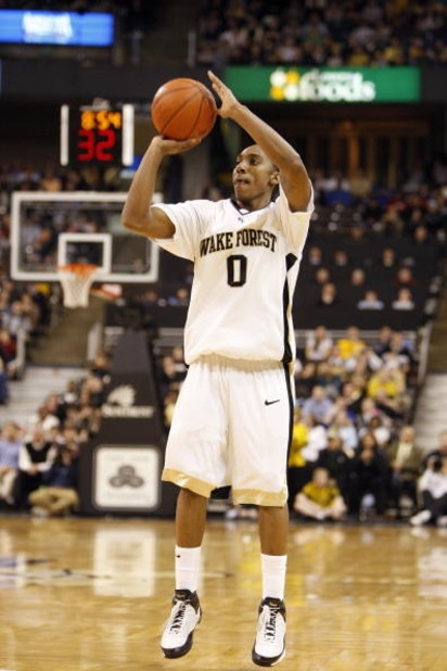 WINSTON-SALEM, NC - FEBRUARY 18: Jeff Teague #0 of the Wake Forest Demon Deacons shoots the outside jump shot during their game against the Georgia Tech Yellow Jackets at Lawrence Joel Coliseum on February 18, 2009 in Winston-Salem, North Carolina. The D WINSTON-SALEM, NC - FEBRUARY 18: Jeff Teague #0 of the Wake Forest Demon Deacons shoots the outside jump shot during their game against the Georgia Tech Yellow Jackets at Lawrence Joel Coliseum on February 18, 2009 in Winston-Salem, North Carolina. The D
