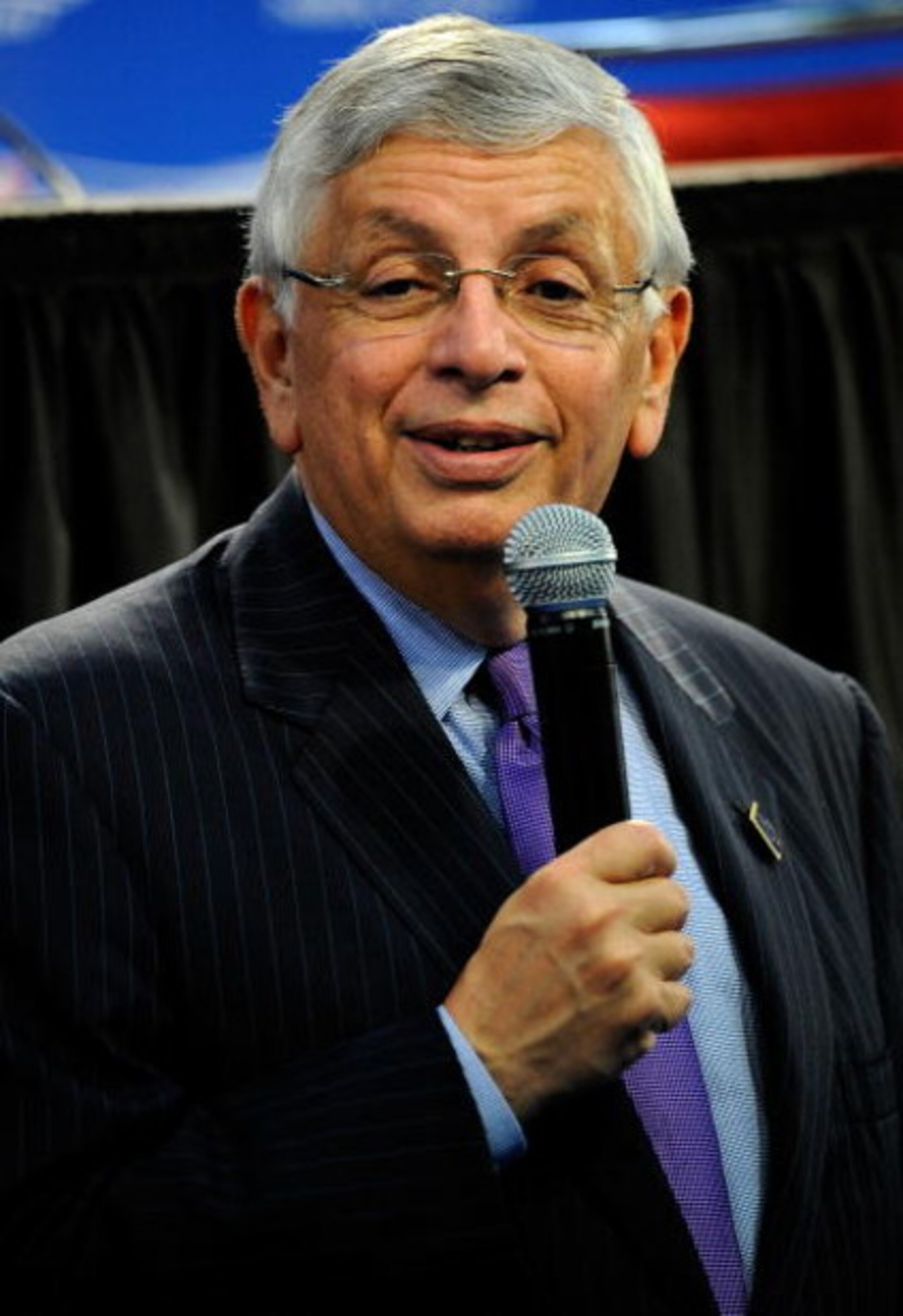 ORLANDO, FL - APRIL 28:  Commissioner David Stern speaks to the media prior to Game Five of the Eastern Conference Quarterfinals between the Philadelphia 76ers and the Orlando Magic during the 2009 NBA Playoffs at Amway Arena on April 28, 2009 in Orlando,
