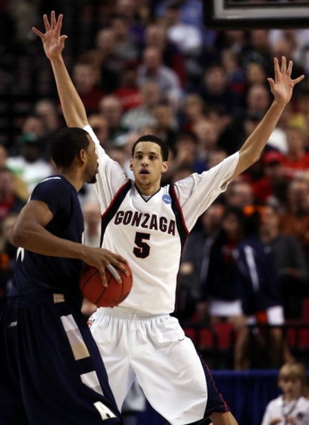 PORTLAND, OR - MARCH 19:  Austin Daye #5 of the Gonzaga Bulldogs plays defense against the Akron Zips in the second half during the first round of the NCAA Division I Men's Basketball Tournament at the Rose Garden on March 19, 2009 in Portland, Oregon. Th