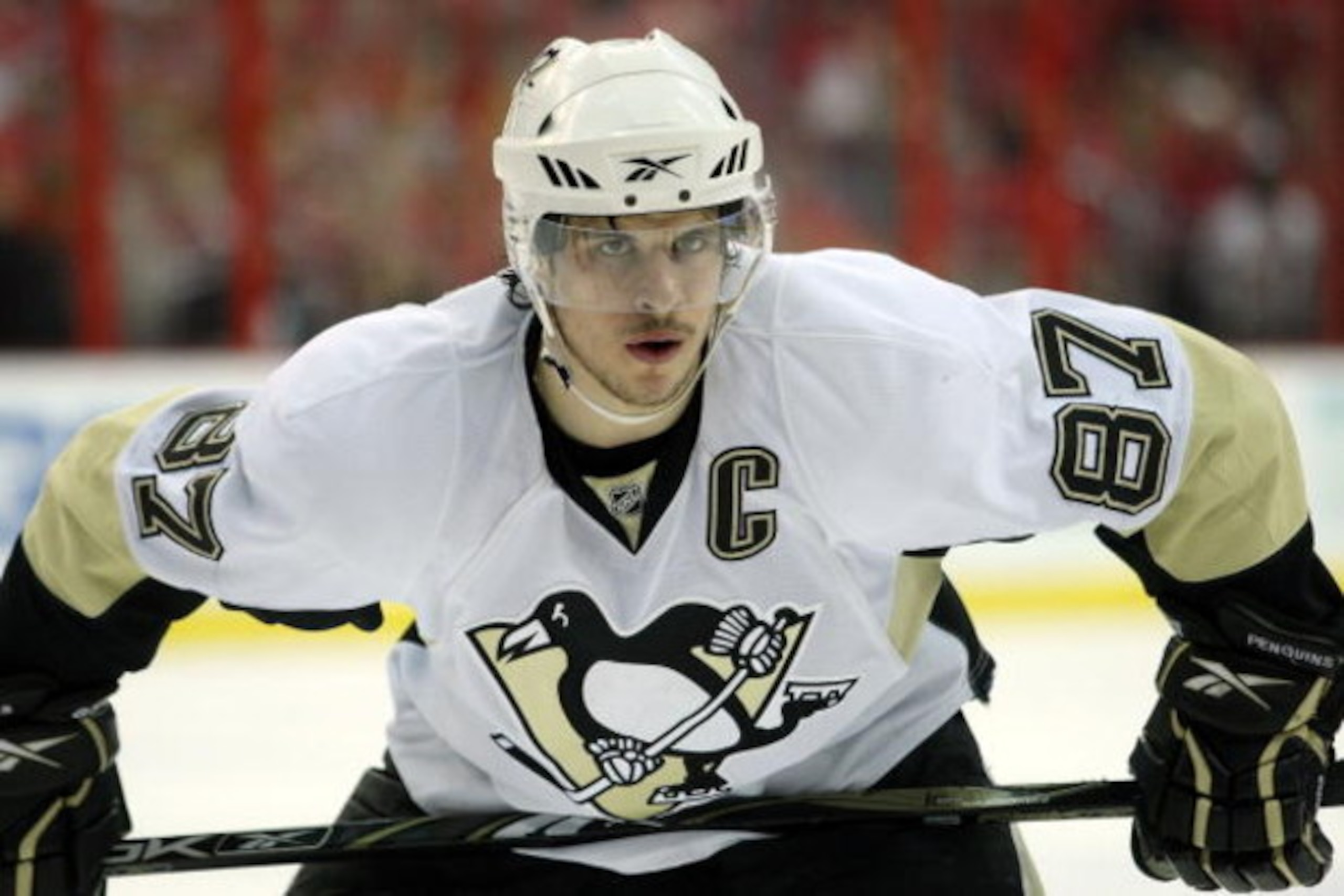 WASHINGTON - MAY 13: Sidney Crosby #87 of the Pittsburgh Penguins waits for the faceoff against the Washington Capitals during Game Seven of the Eastern Conference Semifinal  Round of the 2009 Stanley Cup Playoffs at Verizon Center on May 13, 2009 in Wash