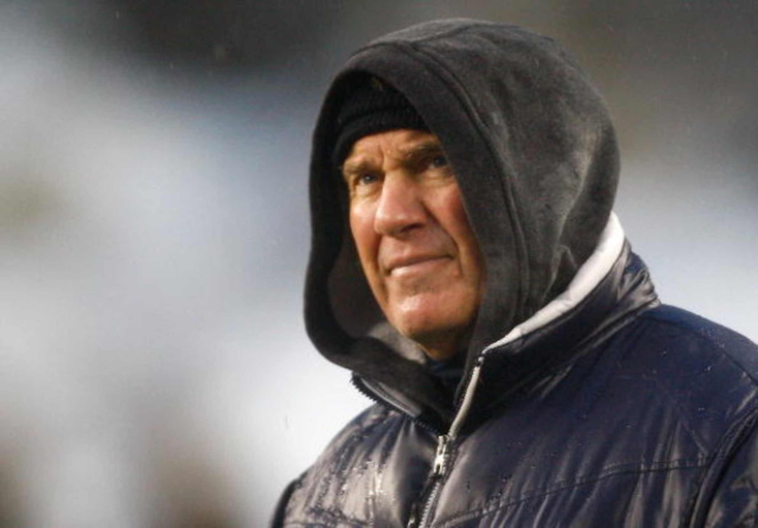 FOXBORO, MA - DECEMBER 21: Coach Bill Belichick of the New England Patriots watches the finals moments of a win against the Arizona Cardinals at Gillette Stadium on December 21, 2008 in Foxboro, Massachusetts. The Patriots won 47-7. (Photo by Jim Rogash/G