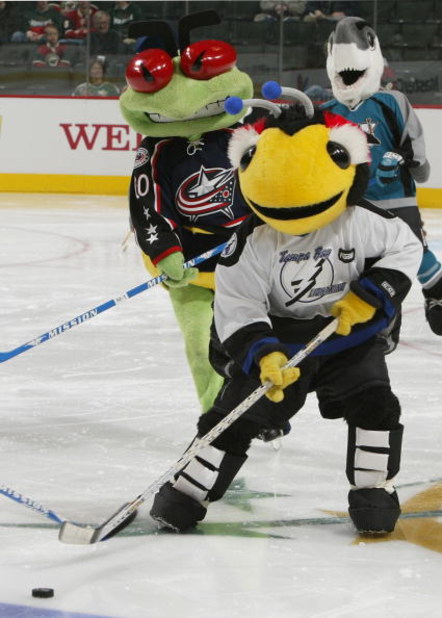 ST. PAUL, MN - FEBRUARY 7:  Tampa Lightning 'ThunderBug' competes with Columbus Blue Jacket 'Stinger' during the NHL Mascot game before the 54th NHL All-Star game on February 7, 2004 at the Xcel Energy Center in St. Paul, Minnesota. (Photo by Dave Sandfor