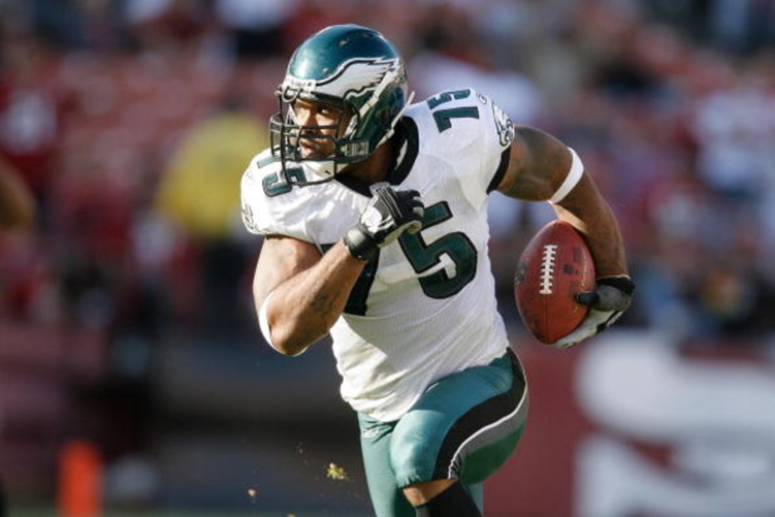 SAN FRANCISCO - OCTOBER 12:  Defensive lineman Juqua Parker #75 of the Philadelphia Eagles returns an interception for a 55-yard touchdown against the San Francisco 49ers during their game on October 12, 2008 at Candlestick Park in San Francisco, Californ