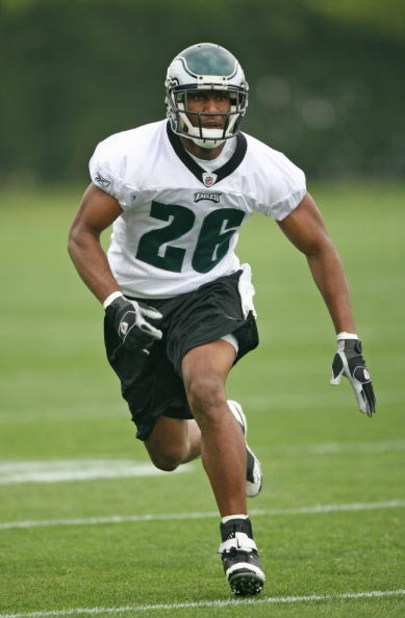 PHILADELPHIA - MAY 1: Defensive back Sean Jones #26 of the Philadelphia Eagles practices during minicamp at the NovaCare Complex on May 1, 2009 in Philadelphia, Pennsylvania. (Photo by Hunter Martin/Getty Images) PHILADELPHIA - MAY 1: Defensive back Sean Jones #26 of the Philadelphia Eagles practices during minicamp at the NovaCare Complex on May 1, 2009 in Philadelphia, Pennsylvania. (Photo by Hunter Martin/Getty Images)
