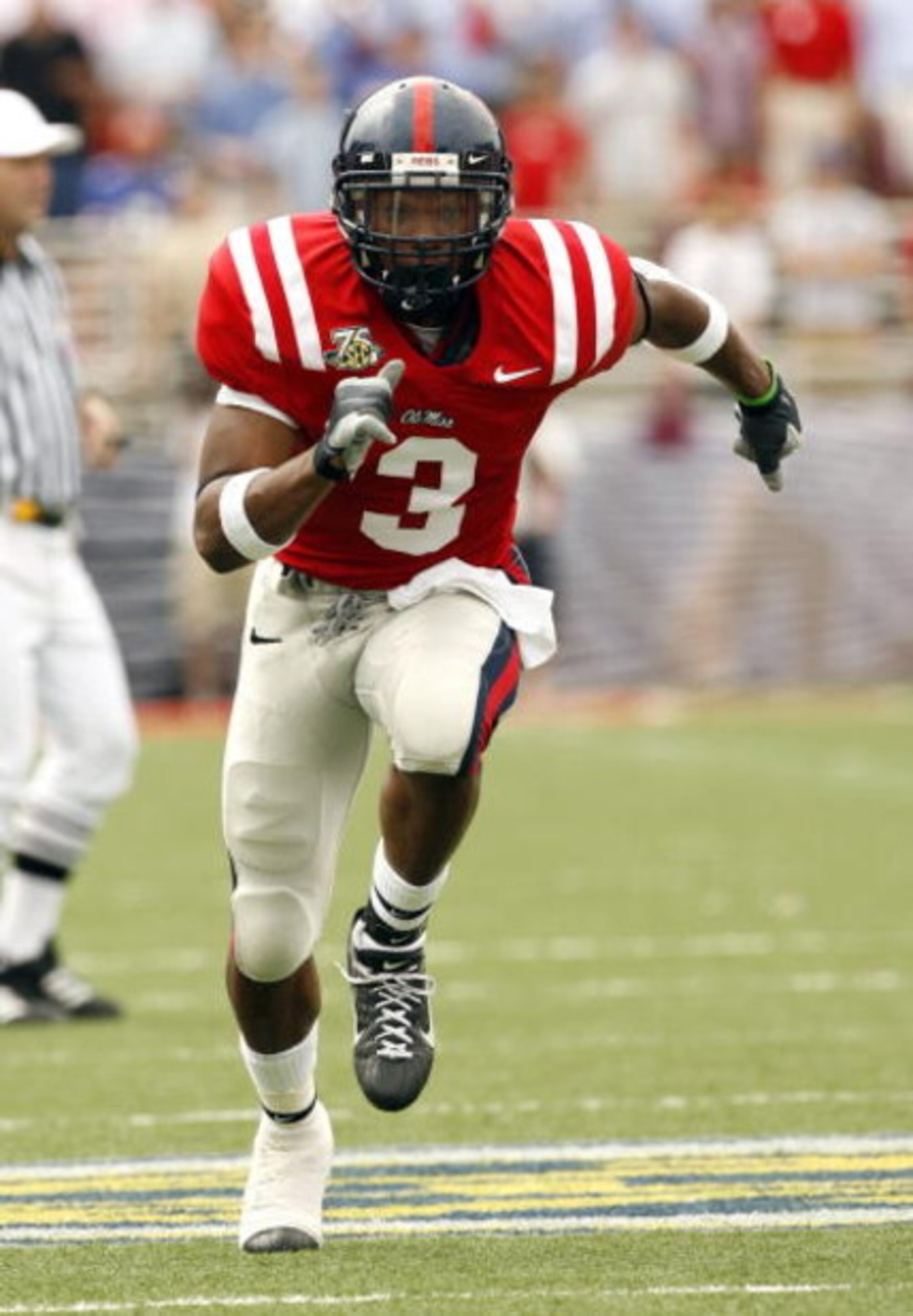 OXFORD, MS - SEPTEMBER 22: Shay Hodge #3 of the Mississippi Rebels runs downfield against the Florida Gators on September 22, 2007 at Vaught-Hemingway Stadium/Hollingsworth Field in Oxford, Mississippi. Florida won  30-24. (Photo by Joe Murphy/Getty Image