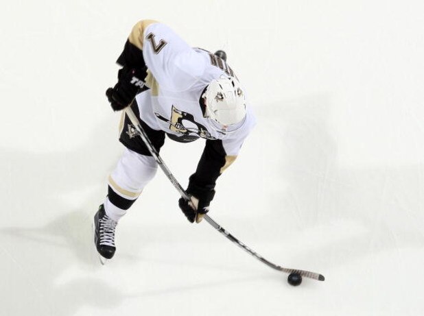 NEWARK, NJ - DECEMBER 26:  Mark Eaton #7 of the Pittsburgh Penguins warms up before playing the New Jersey Devils at the Prudential Center on December 26, 2008 in Newark, New Jersey.  (Photo by Jim McIsaac/Getty Images)