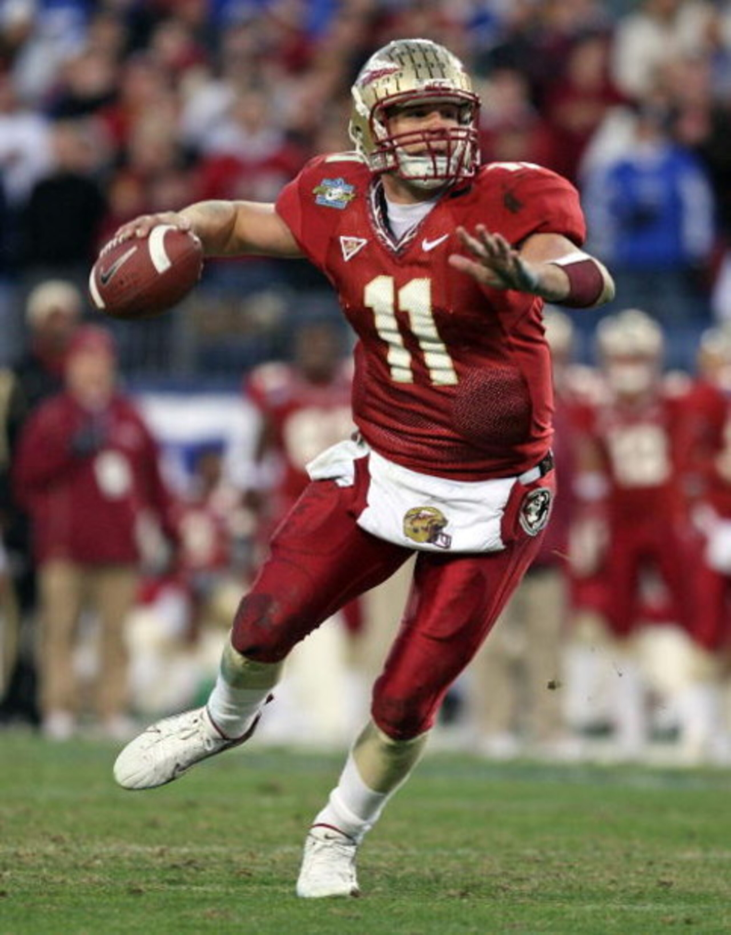 NASHVILLE, TN - DECEMBER 31: Drew Weatherford #11 of the Florida State Seminoles throws a pass during the Gaylord Hotels Music City Bowl against the Kentucky Wildcats at the LP Field December 31, 2007 in Nashville, Tennessee. Kentucky won 35-28.  (Photo b
