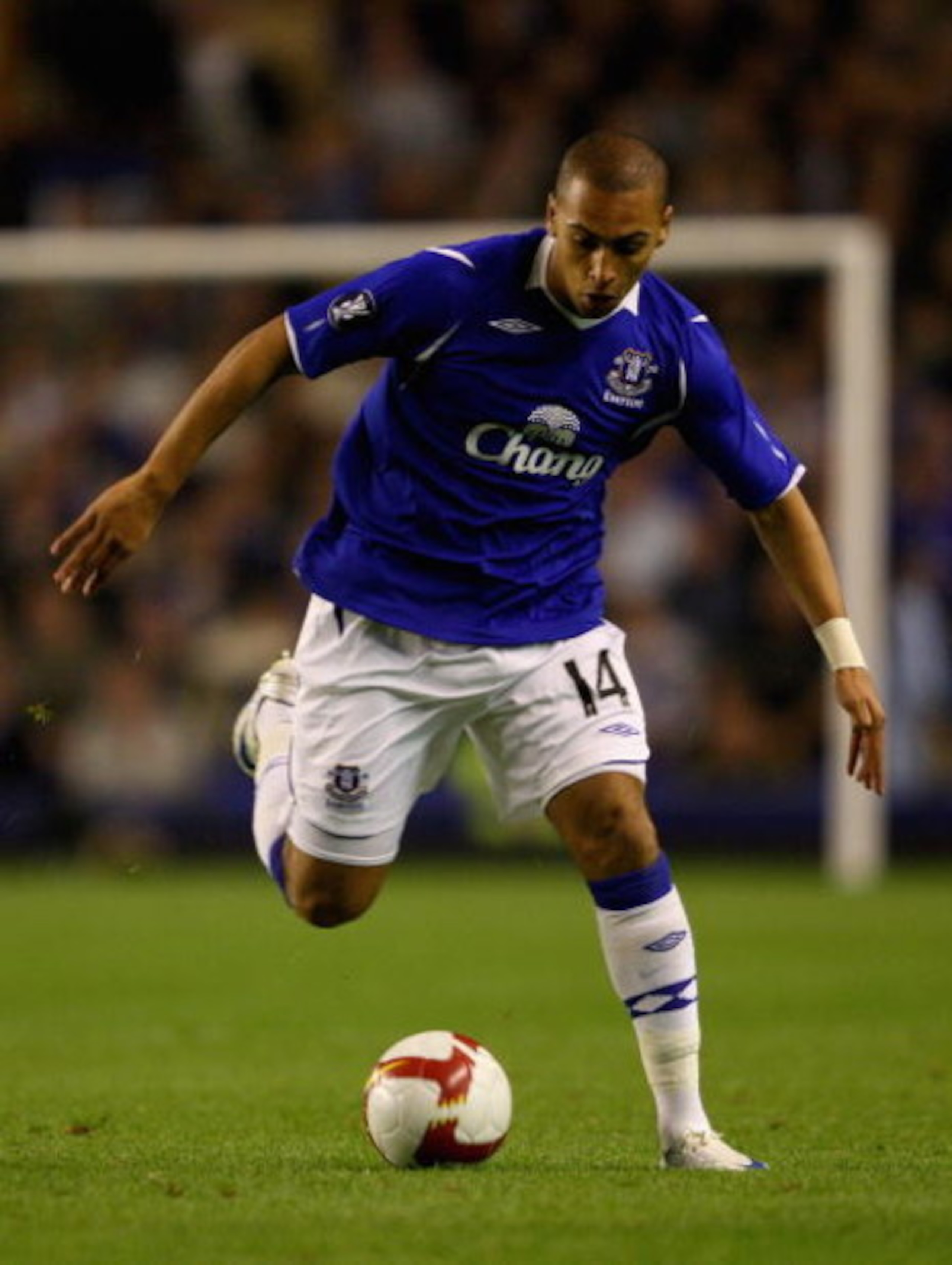 LIVERPOOL, UNITED KINGDOM - SEPTEMBER 18:  Evertons James Vaughan in action during the UEFA Cup first round, first leg match, between Everton and Standard Liege at Goodison Park,on September 18, 2008 in Liverpool, England.  (Photo by Clive Brunskill/Getty