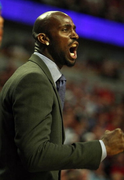CHICAGO - APRIL 30: Kevin Garnett of the Boston Celtics cheers on his teammates in Game Six of the Eastern Conference Quarterfinals during the 2009 NBA Playoffs against the Chicago Bulls at the United Center on April 30, 2009 in Chicago, Illinois. The Bul