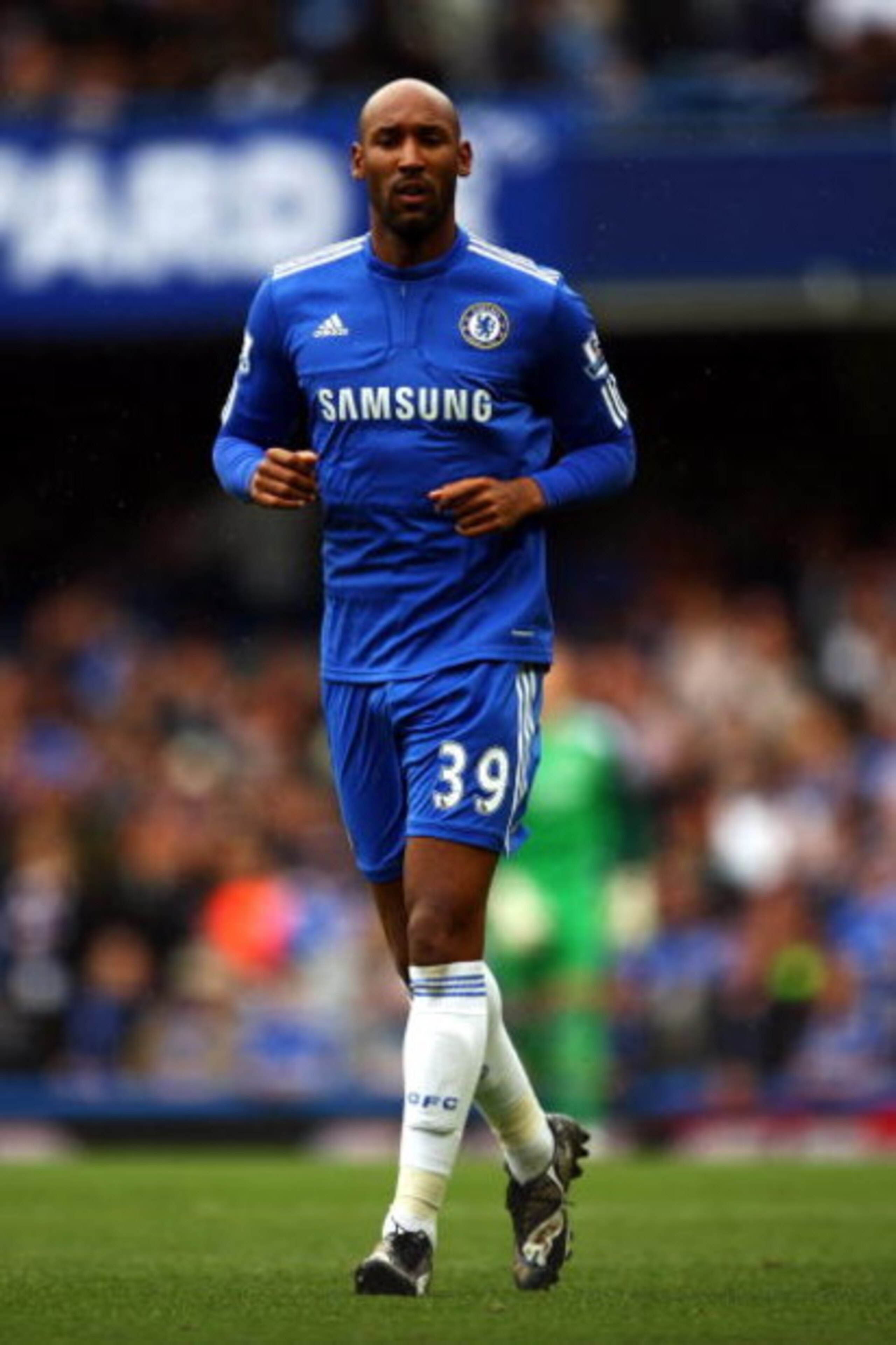 LONDON, ENGLAND - MAY 17:  Nicolas Anelka of Chelsea in action during the Barclays Premier League match between Chelsea and Blackburn Rovers at Stamford Bridge on May 17, 2009 in London, England.  (Photo by Bryn Lennon/Getty Images)
