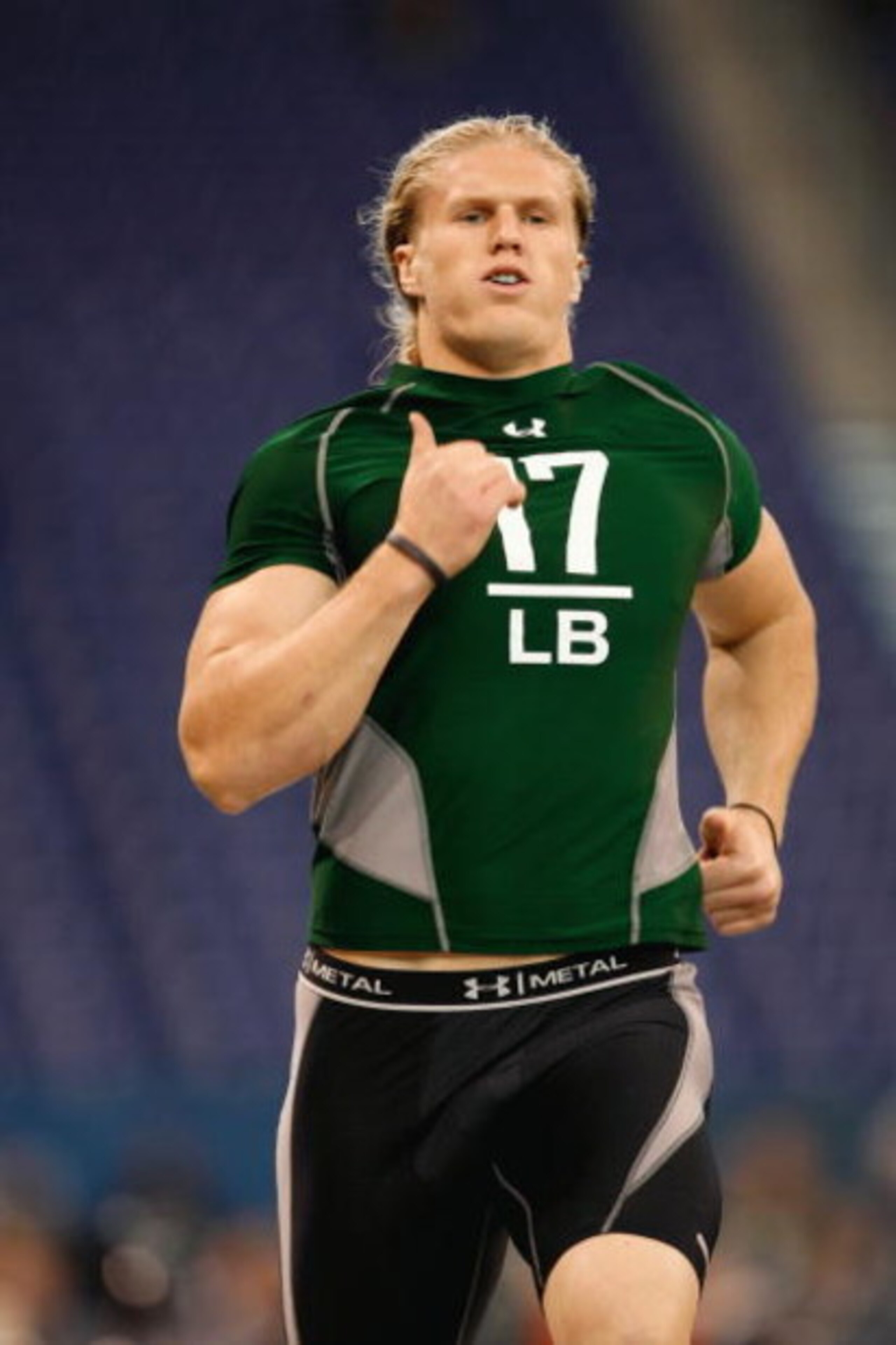 INDIANAPOLIS, IN - FEBRUARY 23:  Linebacker Clay Matthews of USC runs the 40 yard dash during the NFL Scouting Combine presented by Under Armour at Lucas Oil Stadium on February 23, 2009 in Indianapolis, Indiana. (Photo by Scott Boehm/Getty Images)