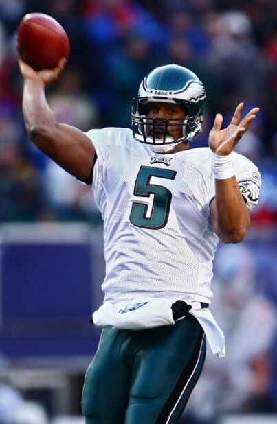 EAST RUTHERFORD, NJ - JANUARY 11:  Donovan McNabb #5 of the Philadelphia Eagles looks to pass against the New York Giants during the NFC Divisional Playoff Game on January 11, 2009 at Giants Stadium in East Rutherford, New Jersey.  (Photo by Chris McGrath