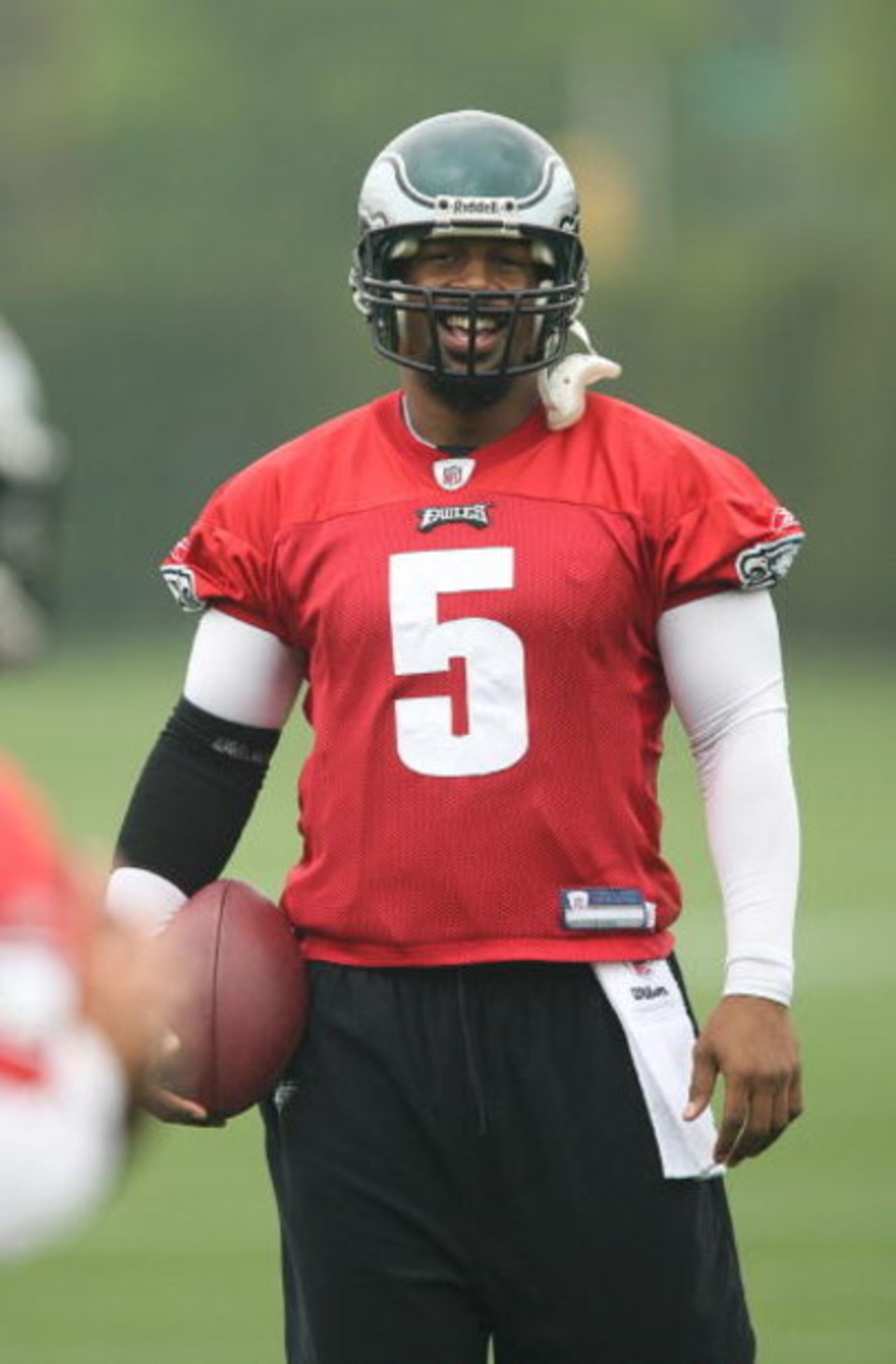 PHILADELPHIA - MAY 1: Quarterback Donovan McNabb #5 of the Philadelphia Eagles looks on during minicamp practice at the NovaCare Complex on May 1, 2009 in Philadelphia, Pennsylvania. (Photo by Hunter Martin/Getty Images) PHILADELPHIA - MAY 1: Quarterback Donovan McNabb #5 of the Philadelphia Eagles looks on during minicamp practice at the NovaCare Complex on May 1, 2009 in Philadelphia, Pennsylvania. (Photo by Hunter Martin/Getty Images)