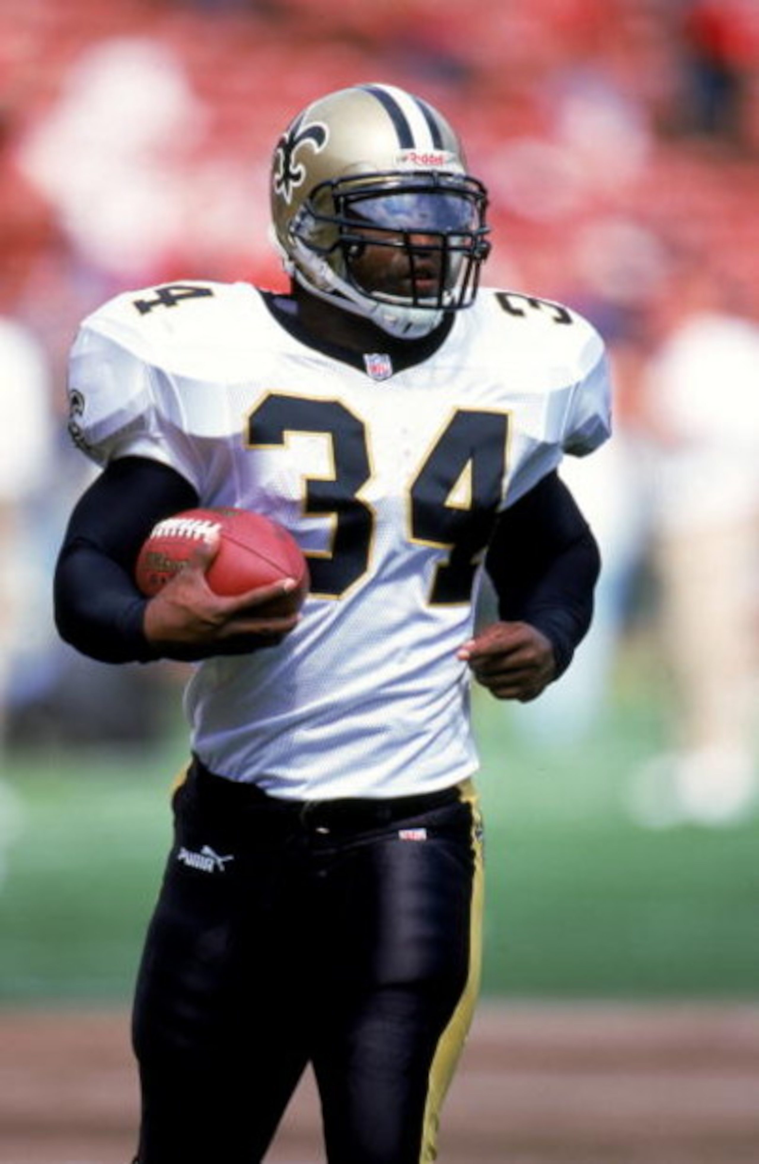 19 Sep 1999: Ricky Williams #34 of the New Orleans Saints carries the ball during a game against the San Francisco 49ers at the 3Com Park in San Francisco, California. The 49ers defeated the Saints 28-21. Mandatory Credit: Jed Jacobsohn /Allsport 19 Sep 1999: Ricky Williams #34 of the New Orleans Saints carries the ball during a game against the San Francisco 49ers at the 3Com Park in San Francisco, California. The 49ers defeated the Saints 28-21. Mandatory Credit: Jed Jacobsohn /Allsport