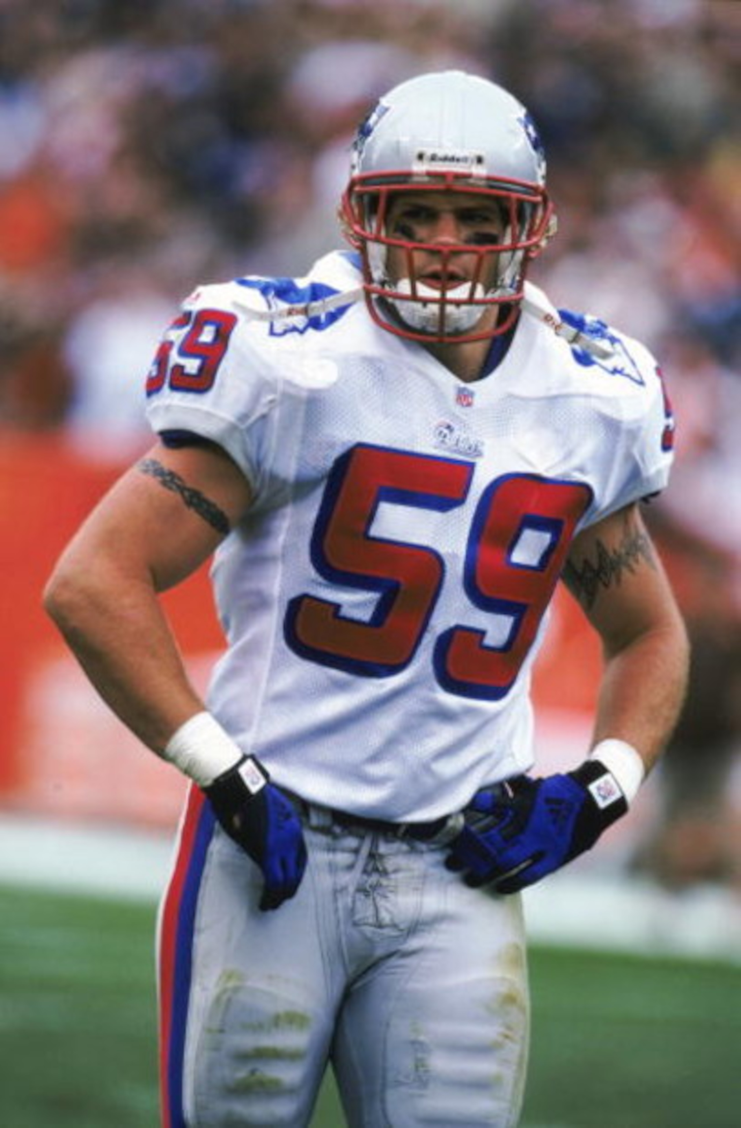 3 Oct 1999: Andy Katzenmoyer #59 of the New England Patriots looks off the field during the game against the Cleveland Browns at the Cleveland Stadium in Cleveland, Ohio. The Patriots defeated the Browns 19-7. Mandatory Credit: Tom Hauck /Allsport 3 Oct 1999: Andy Katzenmoyer #59 of the New England Patriots looks off the field during the game against the Cleveland Browns at the Cleveland Stadium in Cleveland, Ohio. The Patriots defeated the Browns 19-7. Mandatory Credit: Tom Hauck /Allsport