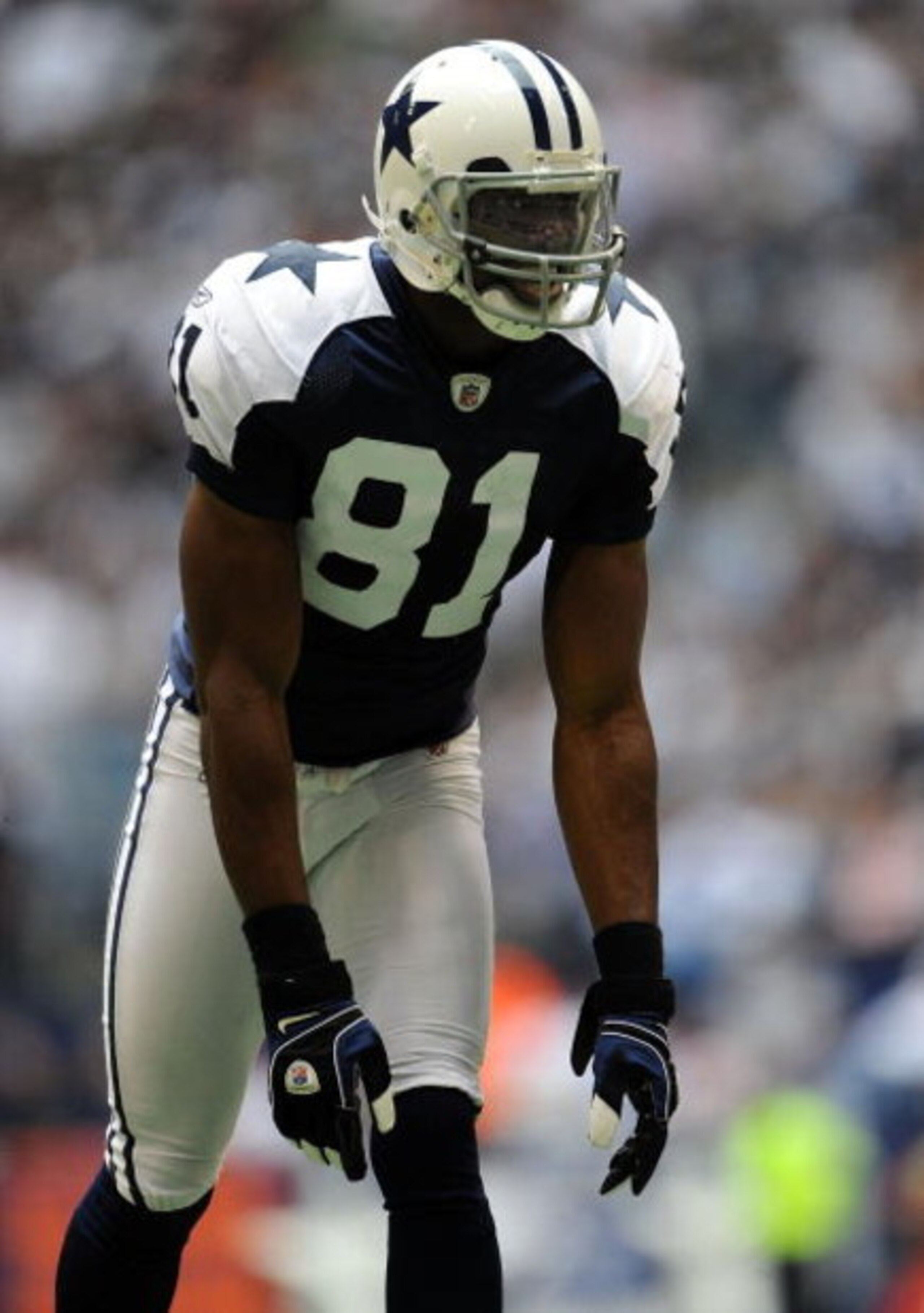 IRVING, TX - NOVEMBER 23:  Wide receiver Terrell Owens #81 of the Dallas Cowboys during play against the San Francisco 49ers at Texas Stadium on November 23, 2008 in Irving, Texas.  (Photo by Ronald Martinez/Getty Images)