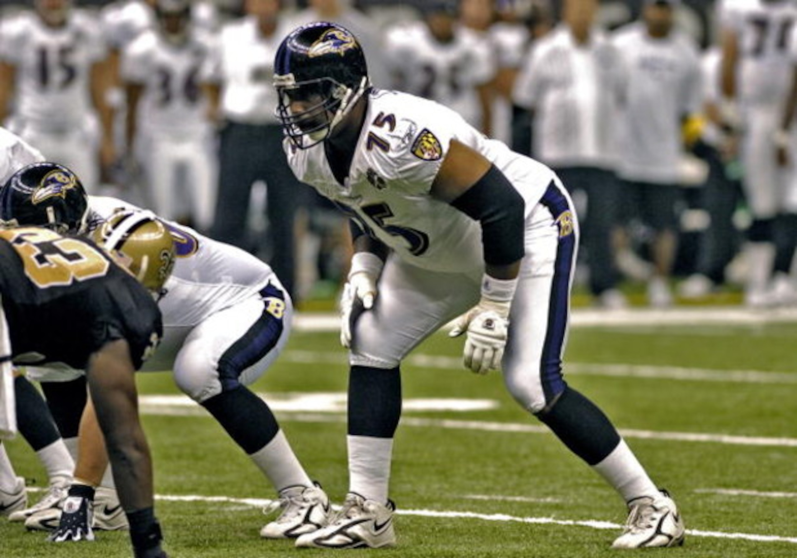 Baltimore Ravens tackle Jonathan Ogden sets to block   during a pre-season game against the New Orleans Saints August 26, 2005 in New Orleans.  (Photo by Al Messerschmidt/Getty Images)