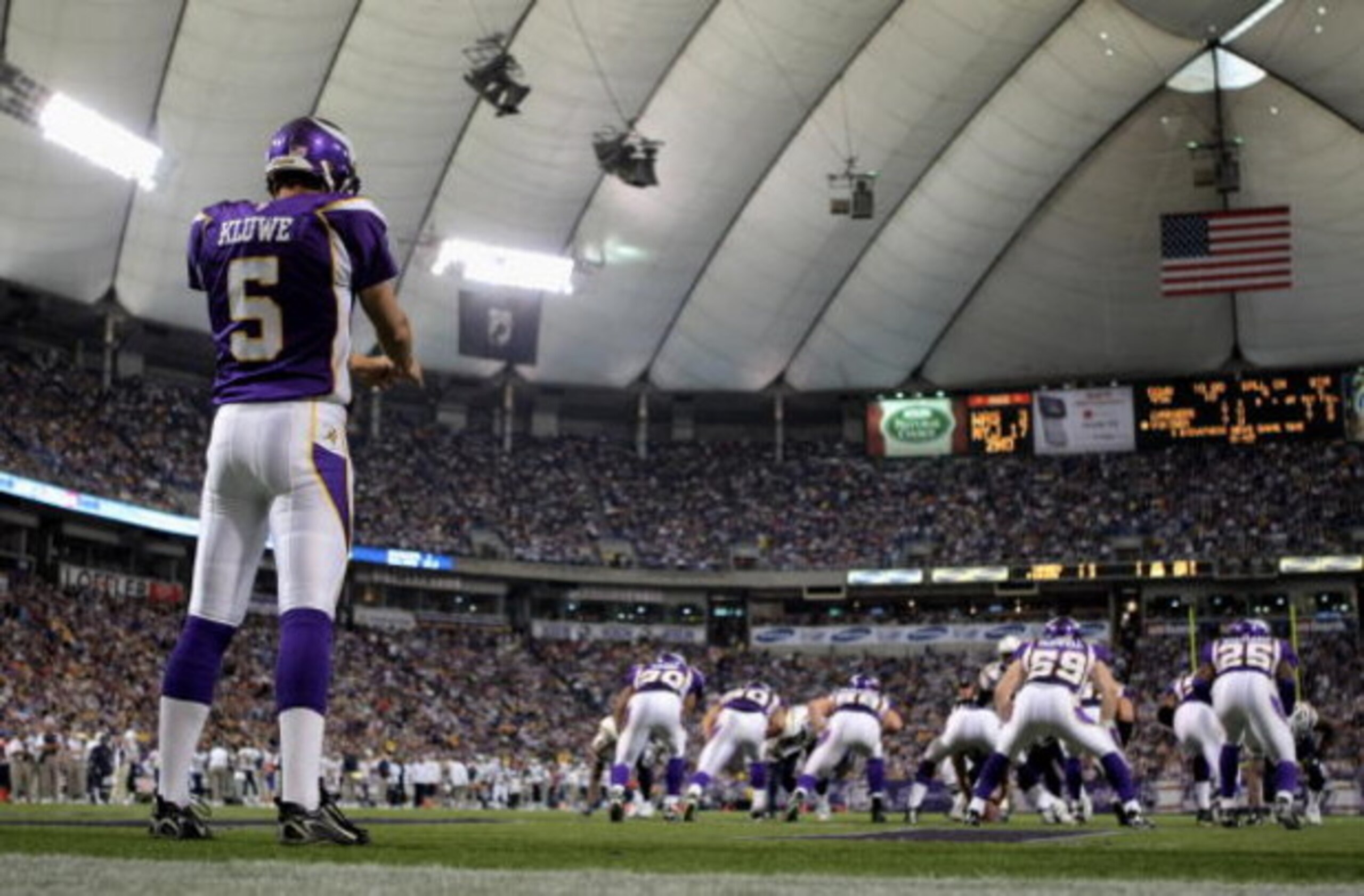 MINNEAPOLIS, MN - NOVEMBER 04:  Punter Chris Kluwe #5 of the Minnesota Vikings kicks from his own endzone against the San Diego Chargers at the Hubert H. Humphrey Metrodome on November 4, 2007 in Minneapolis, Minnesota. The Vikings defeated the Chargers 3