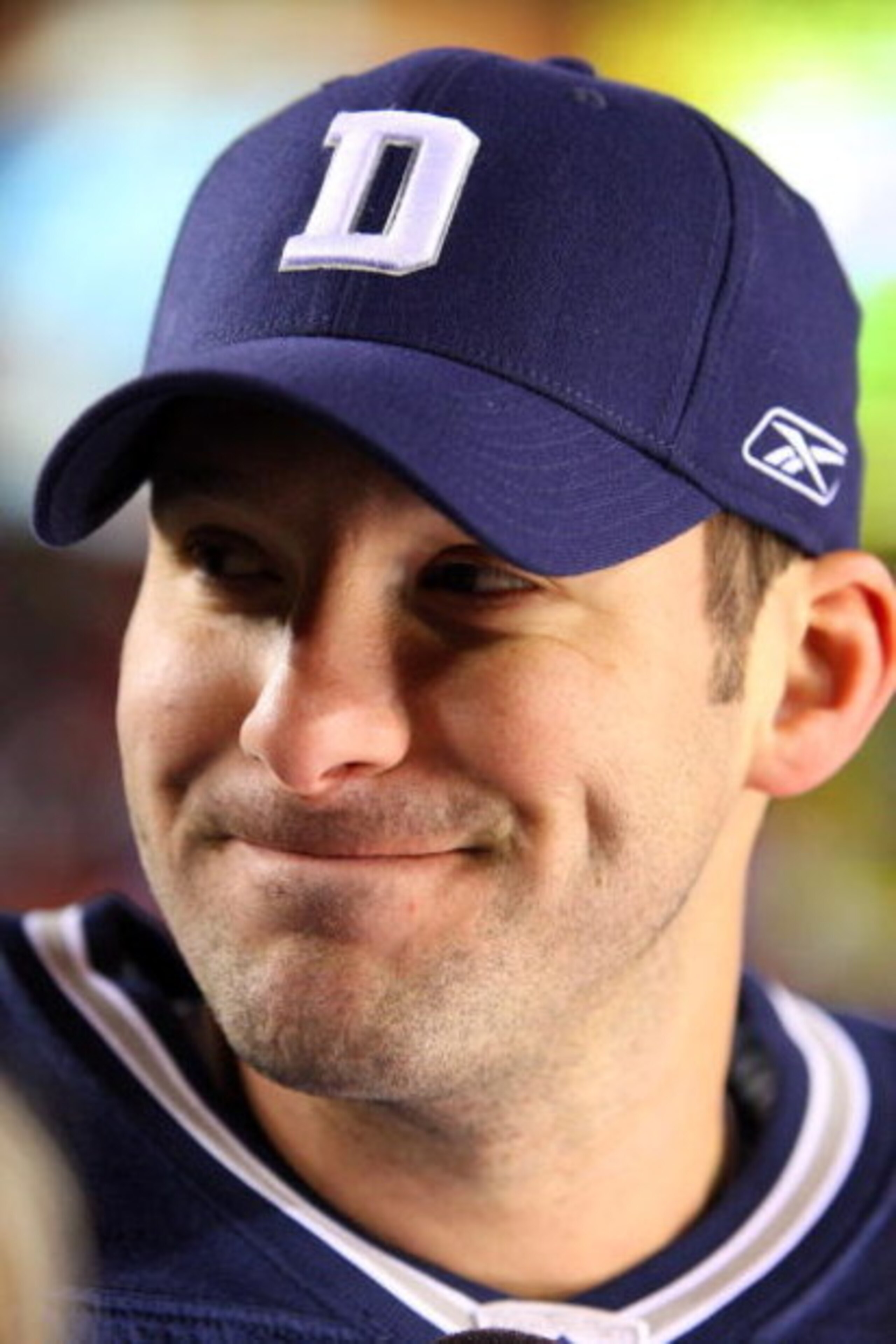 LANDOVER, MD - NOVEMBER 16:  Tony Romo #9 of the Dallas Cowboys in action against the Washington Redskins on November 16, 2008 at FedEx Field in Landover, Maryland.  (Photo by Jim McIsaac/Getty Images)