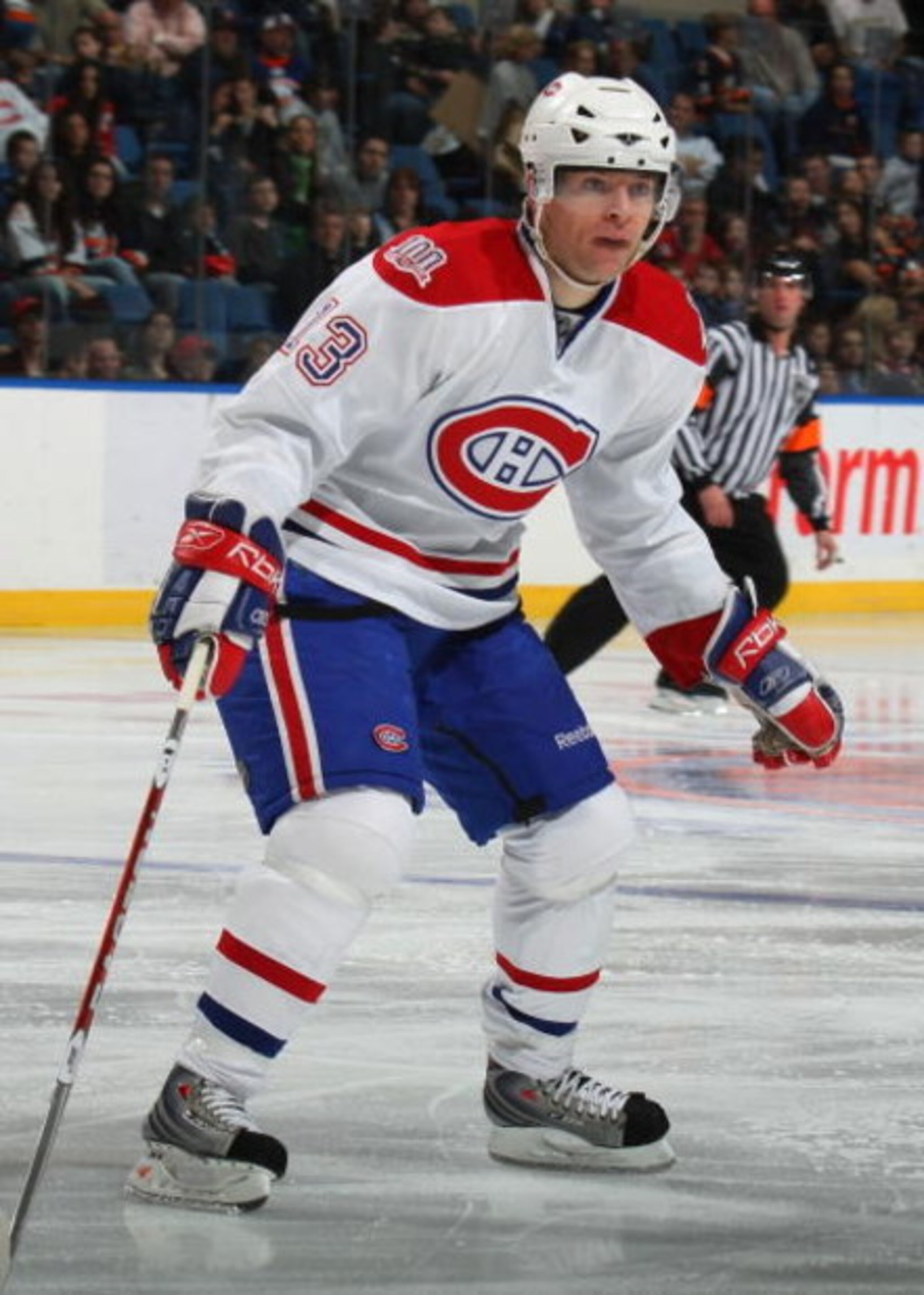 UNIONDALE, NY - APRIL 02: Alex Tanguay #13 of the Montreal Canadiens skates against the New York Islanders on April 2, 2009 at the Nassau Coliseum in Uniondale, New York. (Photo by Bruce Bennett/Getty Images) UNIONDALE, NY - APRIL 02: Alex Tanguay #13 of the Montreal Canadiens skates against the New York Islanders on April 2, 2009 at the Nassau Coliseum in Uniondale, New York. (Photo by Bruce Bennett/Getty Images)